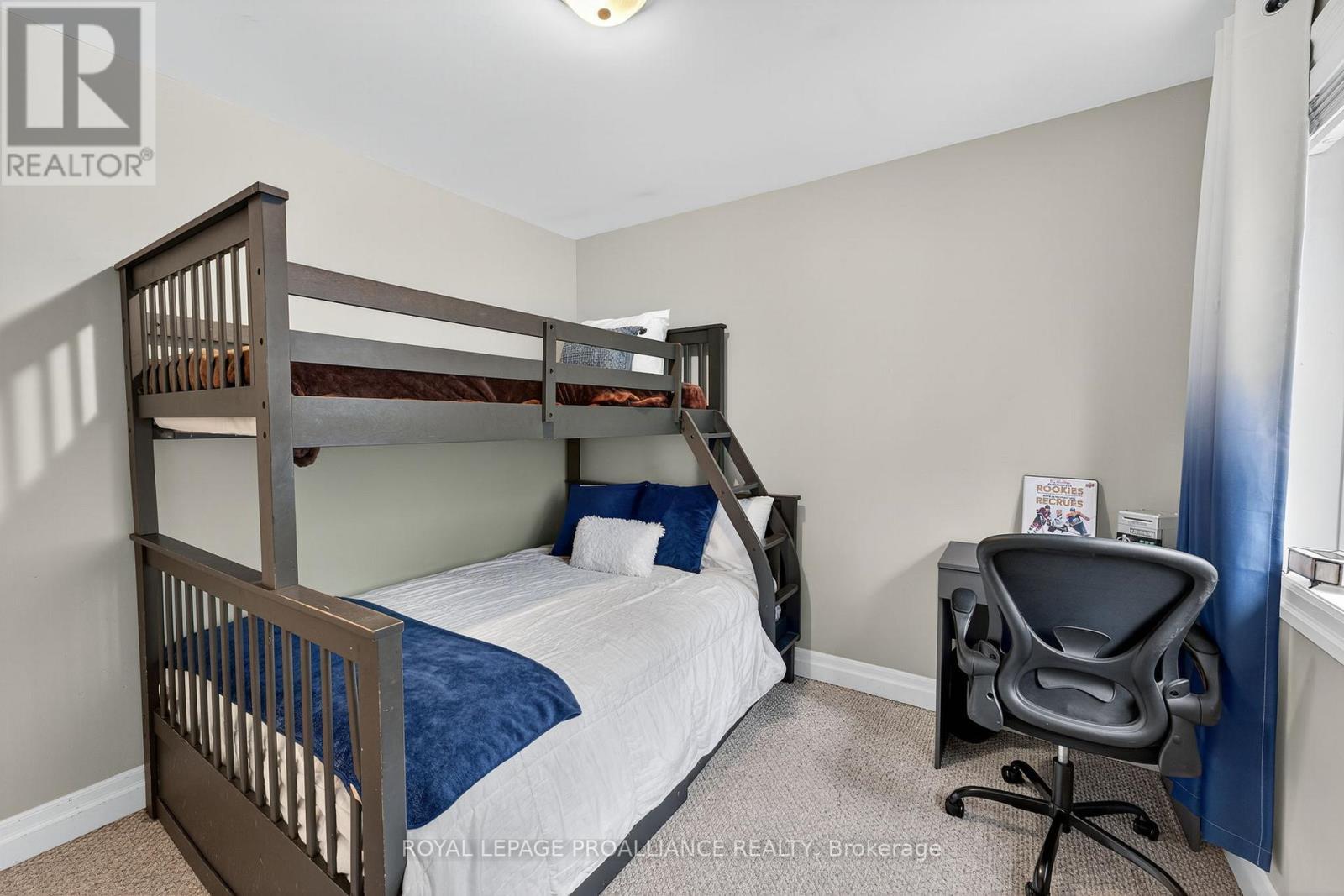 












40 CHARLES COURT

,
Tweed (Hungerford (Twp)),




Ontario
K0K3J0

