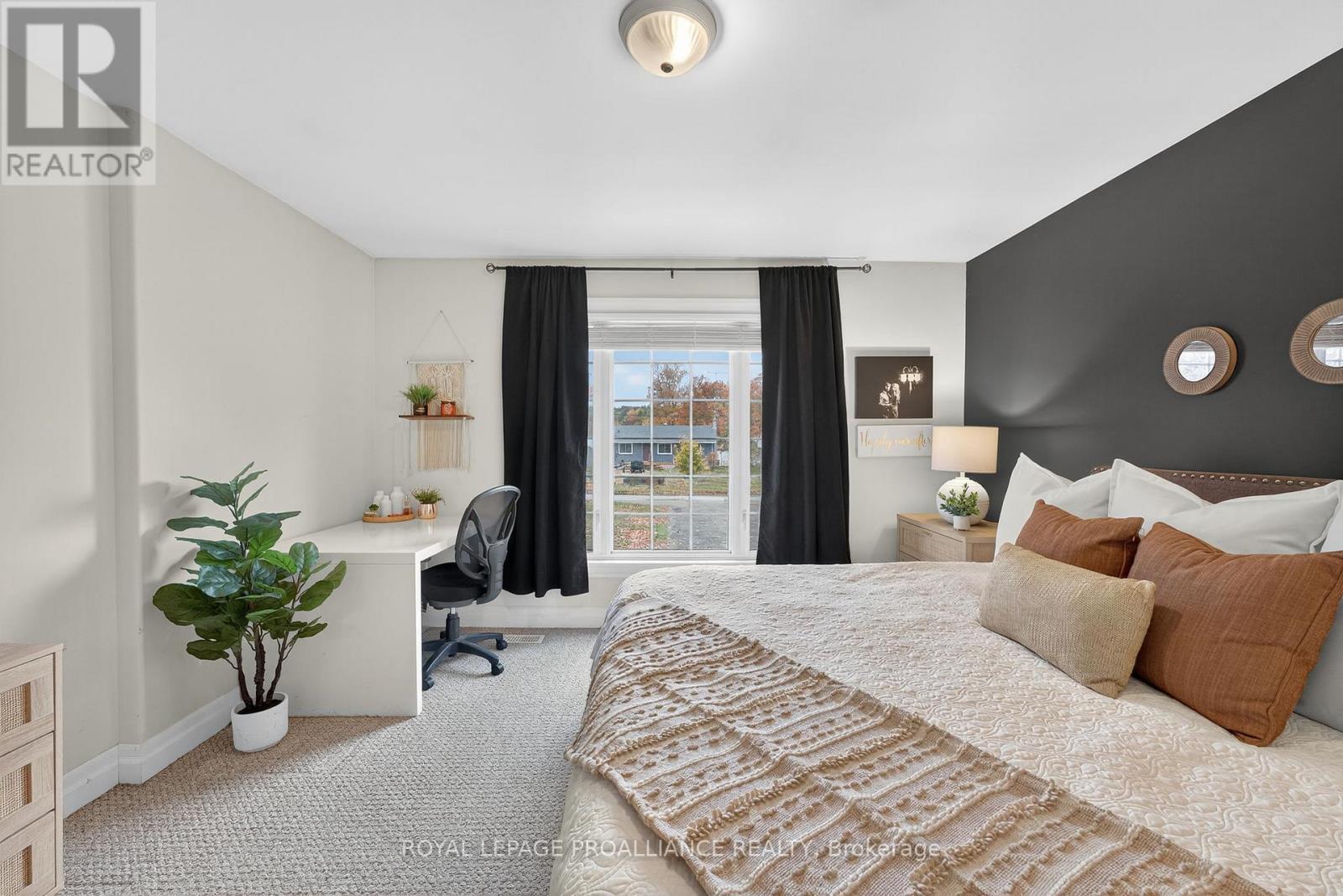 












40 CHARLES COURT

,
Tweed (Hungerford (Twp)),




Ontario
K0K3J0

