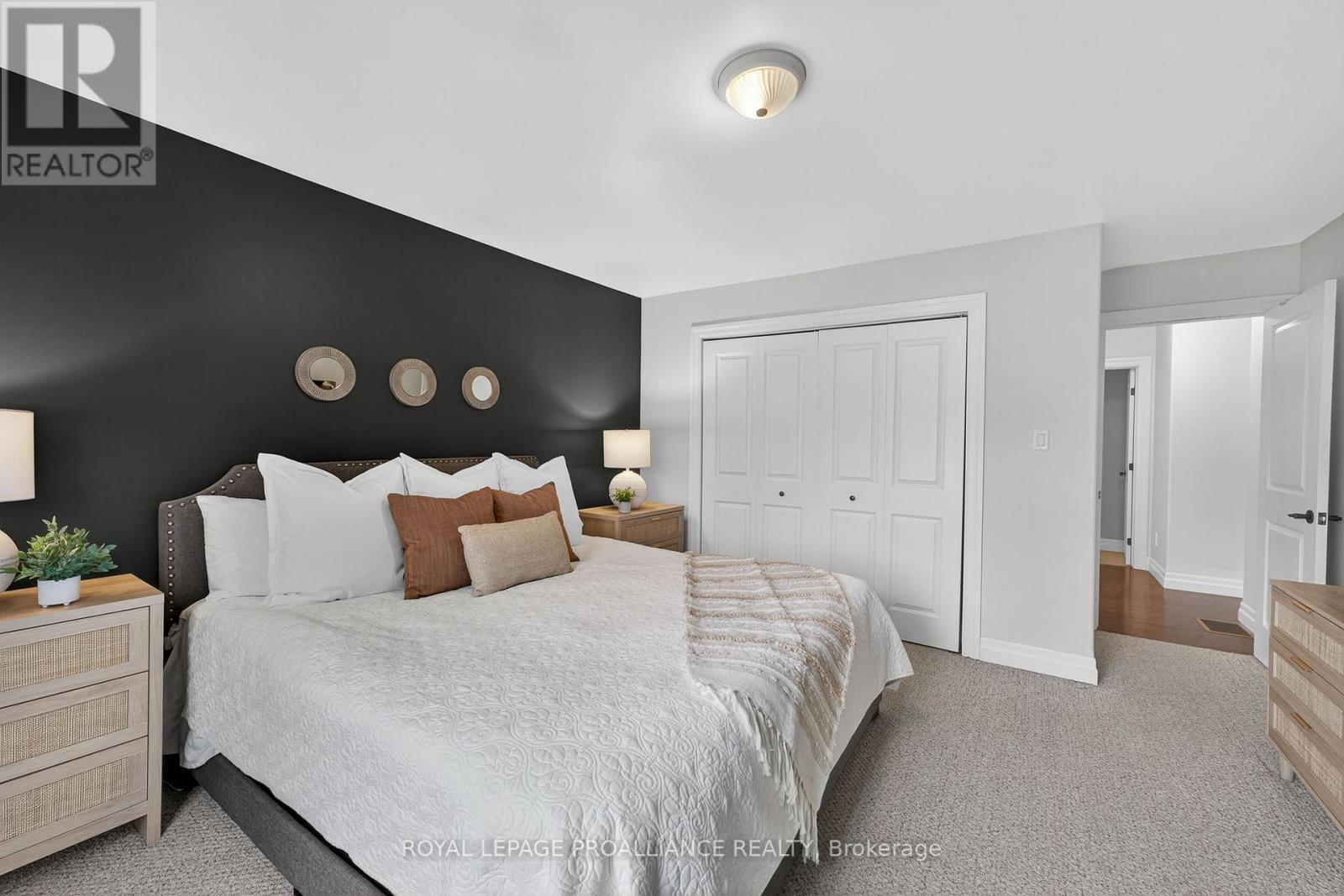 












40 CHARLES COURT

,
Tweed (Hungerford (Twp)),




Ontario
K0K3J0

