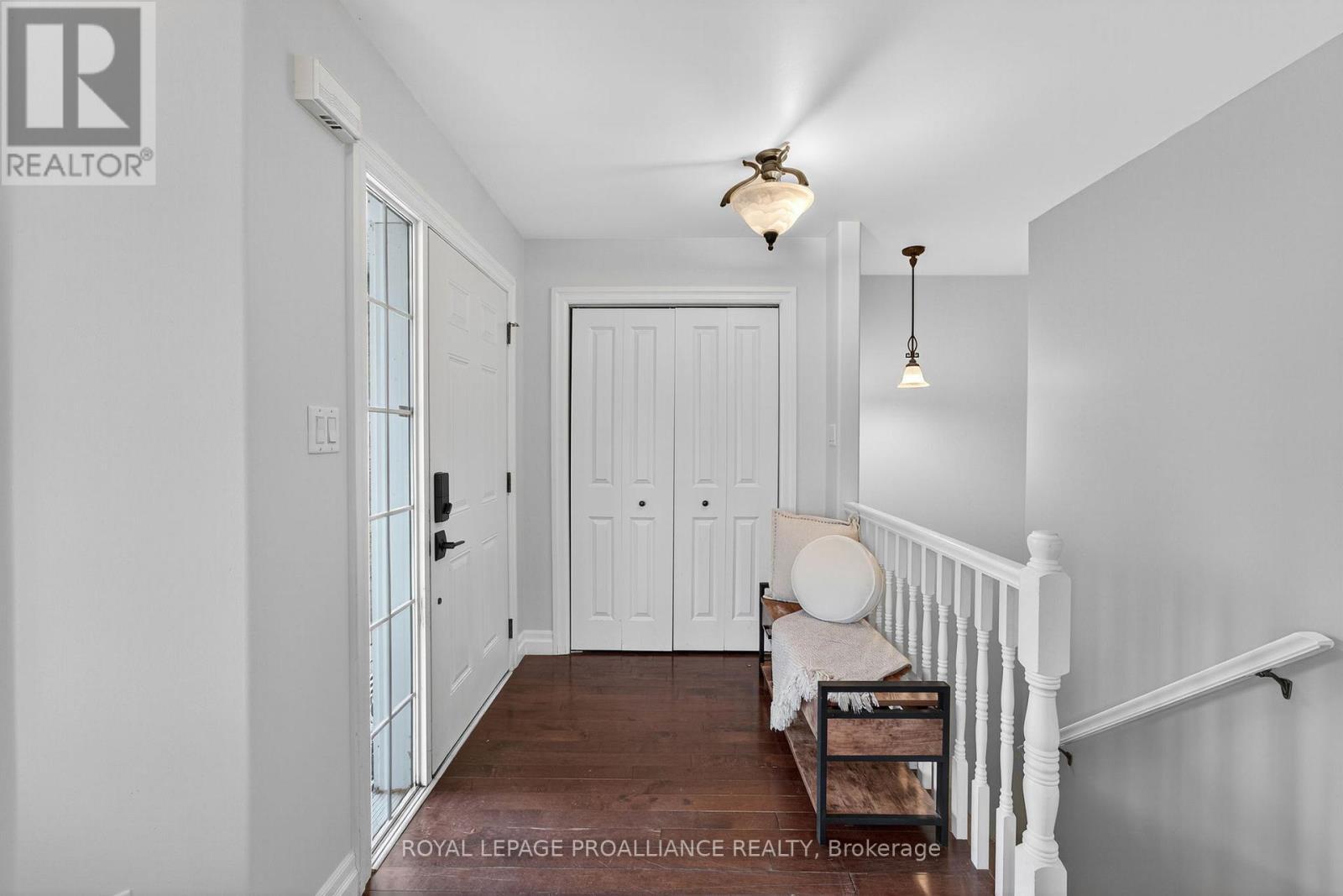 












40 CHARLES COURT

,
Tweed (Hungerford (Twp)),




Ontario
K0K3J0

