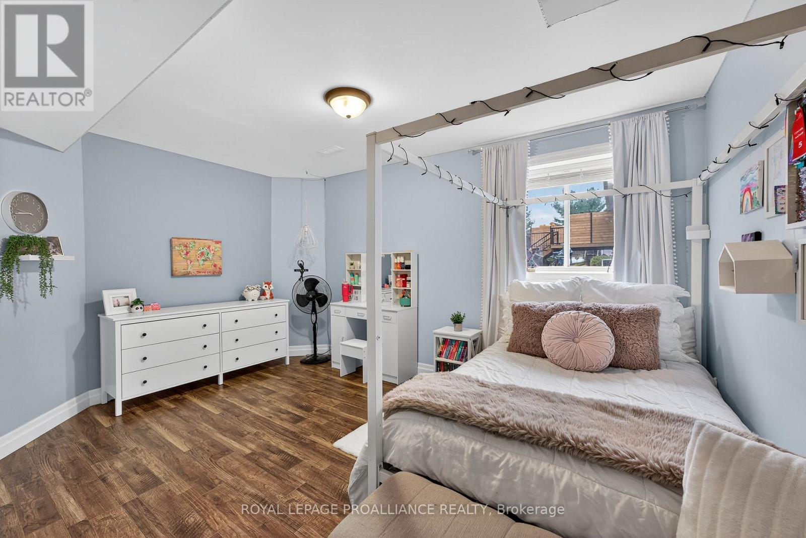 












40 CHARLES COURT

,
Tweed (Hungerford (Twp)),




Ontario
K0K3J0

