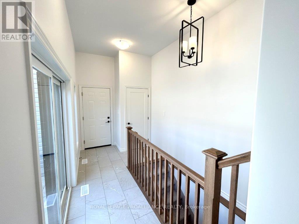 












77 ATHABASKA DRIVE

,
Belleville (Belleville Ward),




Ontario
K8N0T1

