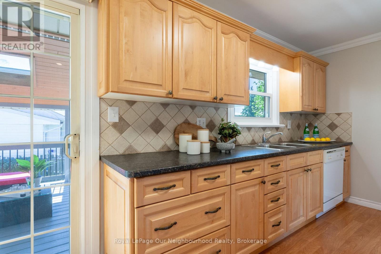 












81 D'ARCY STREET

,
Cobourg,




Ontario
K9A3Z7

