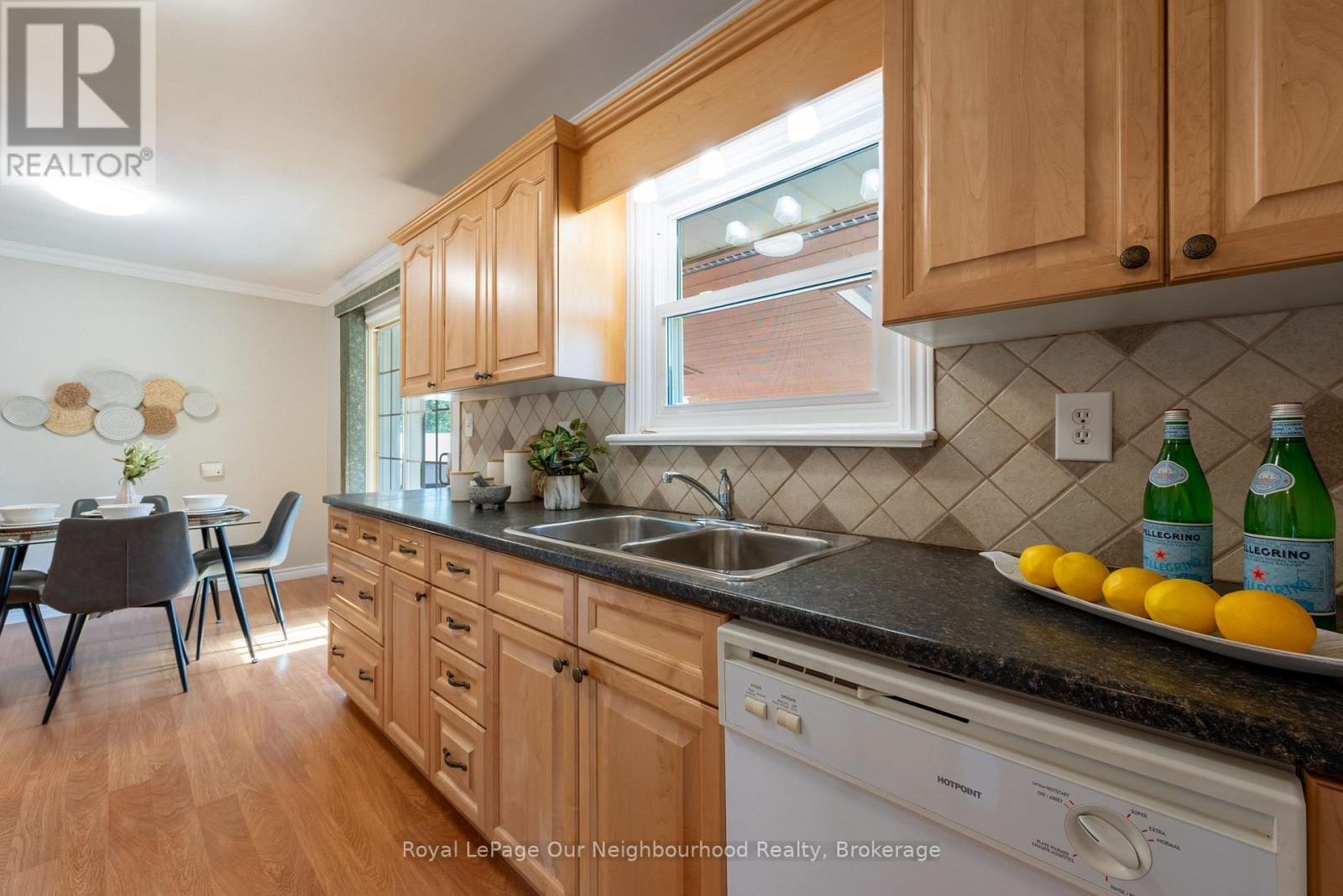 












81 D'ARCY STREET

,
Cobourg,




Ontario
K9A3Z7

