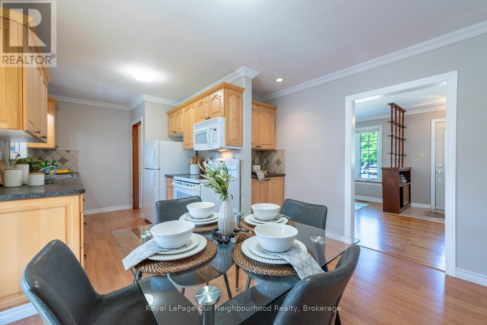 












81 D'ARCY STREET

,
Cobourg,




Ontario
K9A3Z7

