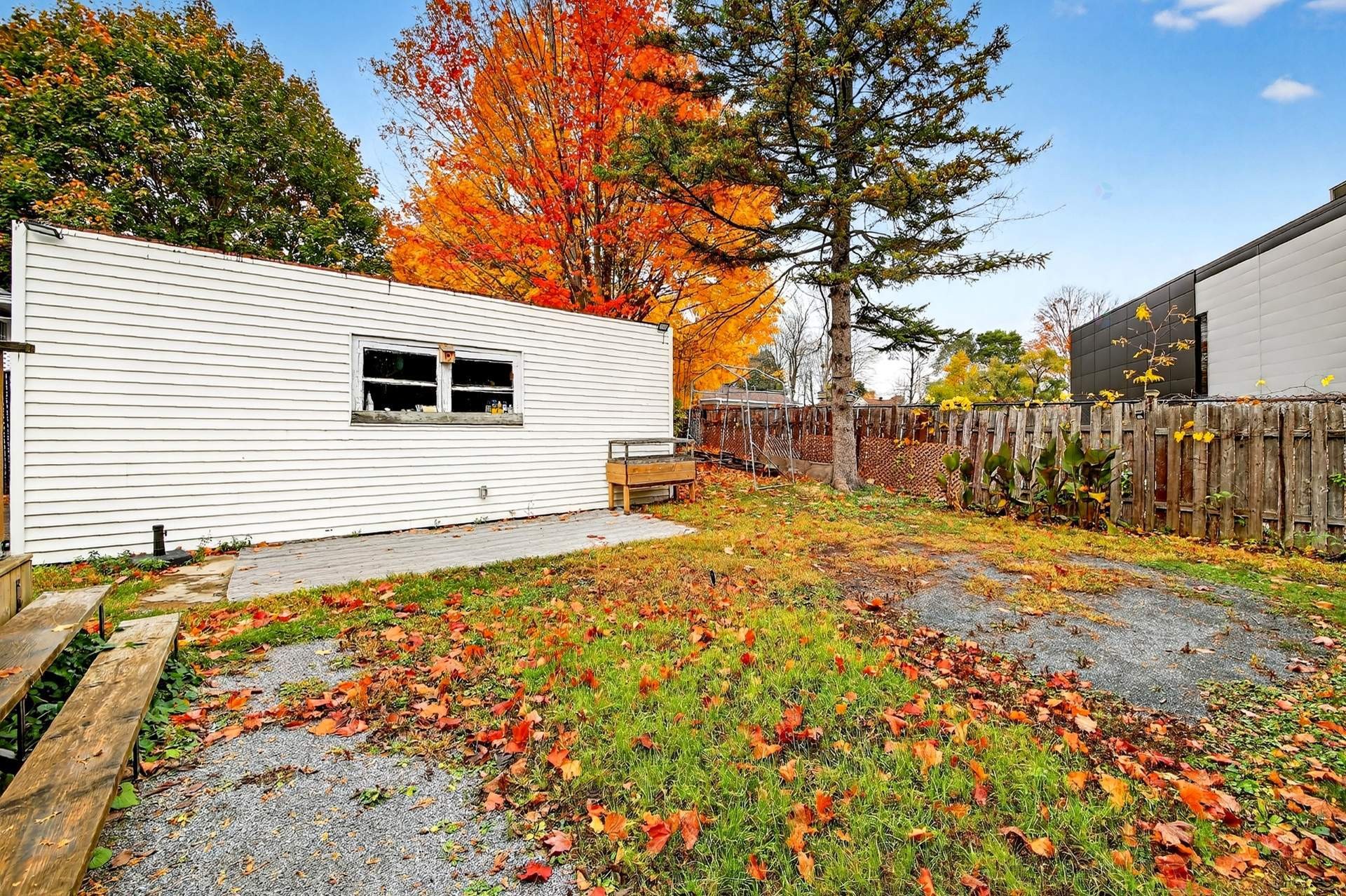 









221


9e Avenue

,
Deux-Montagnes,




QC
J7R3M1

