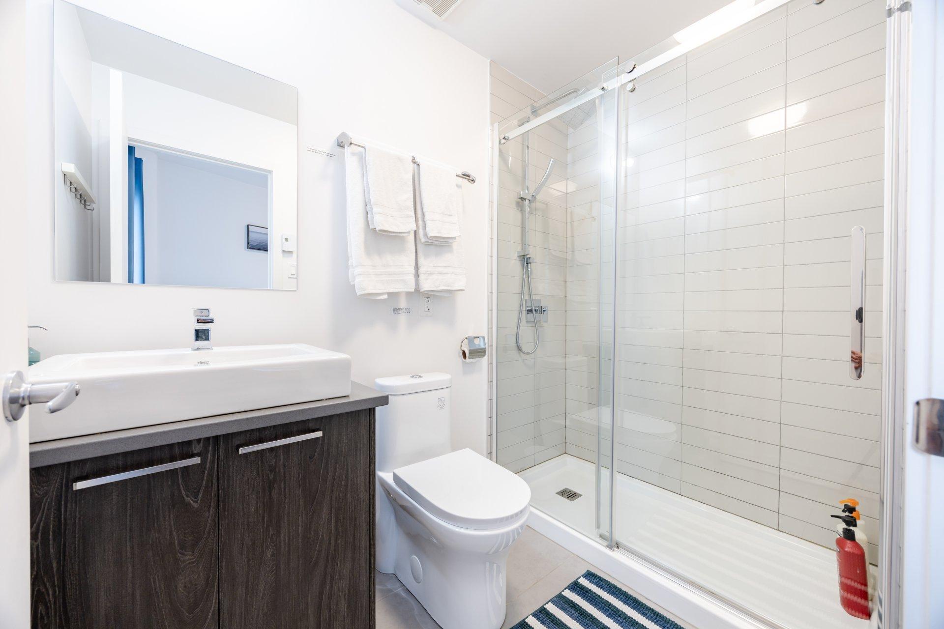 









901


Av. Beaumont

, 303,
Montréal (Villeray/Saint-Michel/Parc-Extension),




QC
H3N1W2

