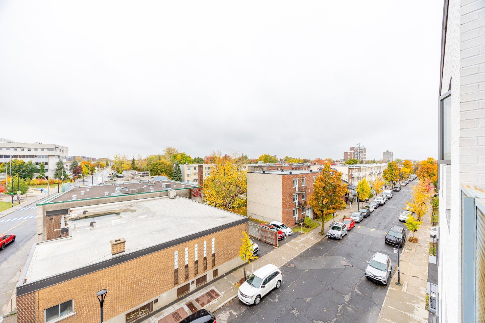 









901


Av. Beaumont

, 303,
Montréal (Villeray/Saint-Michel/Parc-Extension),




QC
H3N1W2

