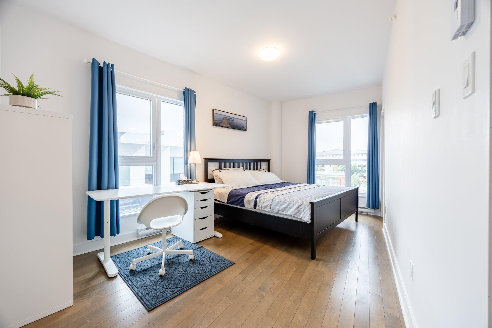 









901


Av. Beaumont

, 303,
Montréal (Villeray/Saint-Michel/Parc-Extension),




QC
H3N1W2

