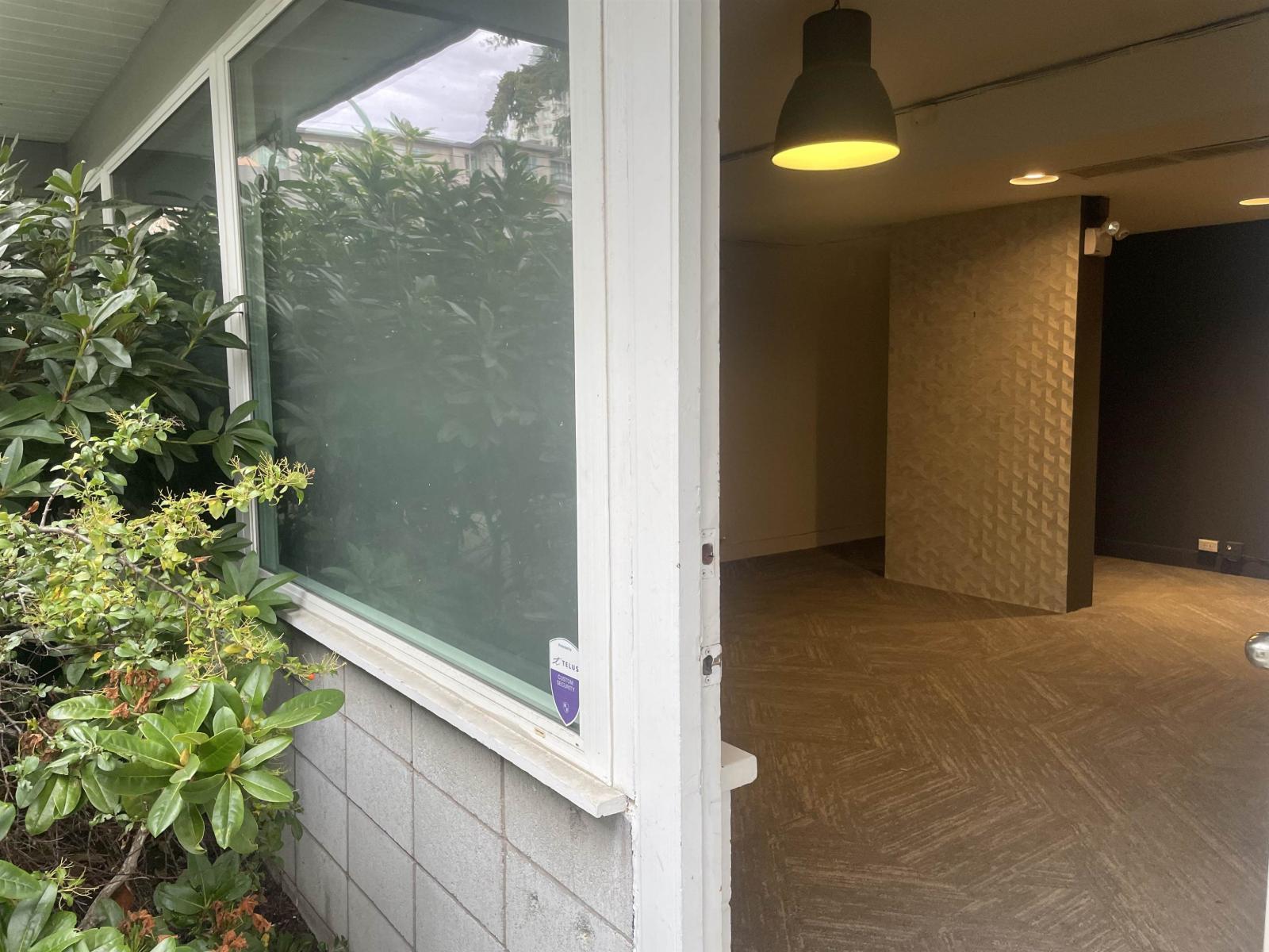 












102 15240 THRIFT AVENUE

,
White Rock,




British Columbia
V4B2L1

