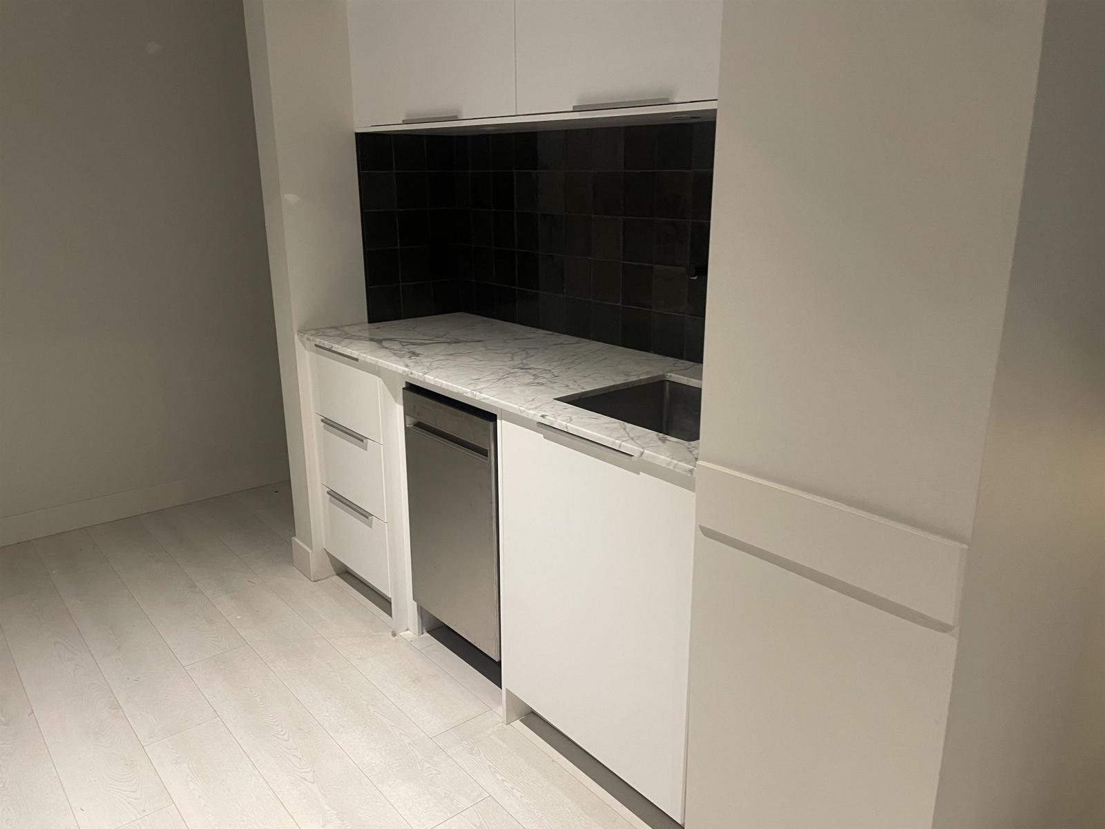 












102 15240 THRIFT AVENUE

,
White Rock,




British Columbia
V4B2L1

