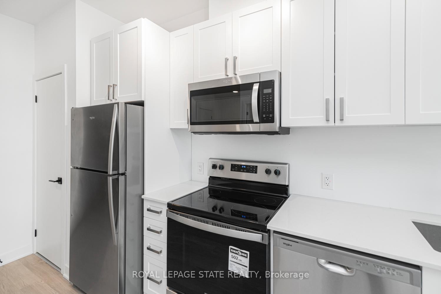 









2782


Barton

Street East, 813,
Hamilton,




ON
L8E 2J8

