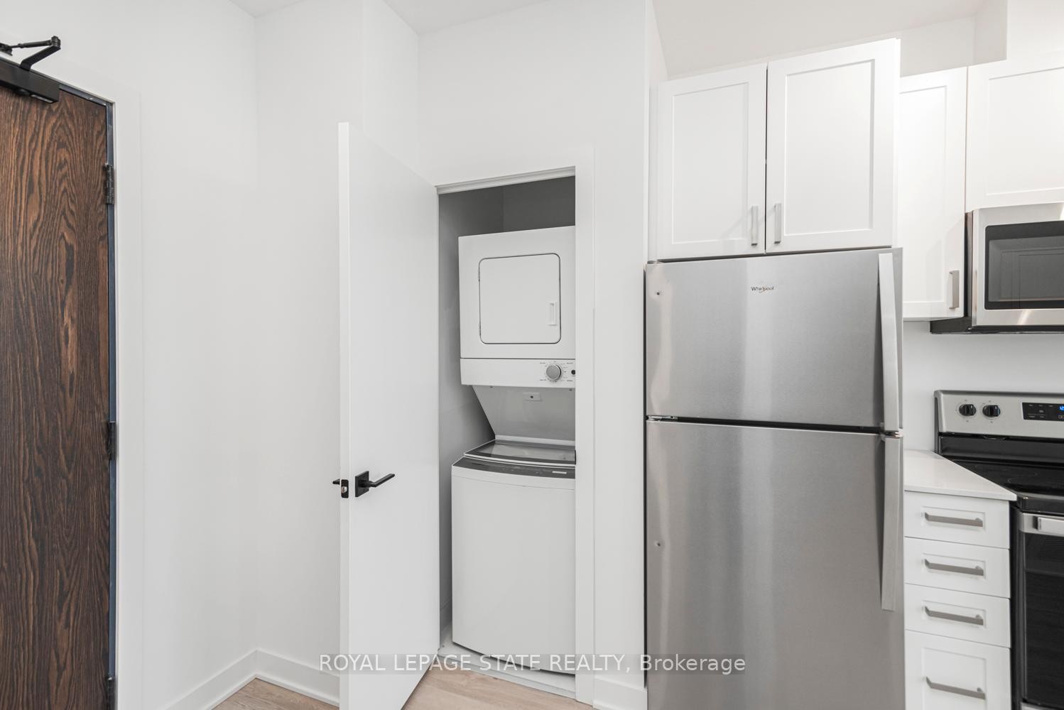 









2782


Barton

Street East, 813,
Hamilton,




ON
L8E 2J8

