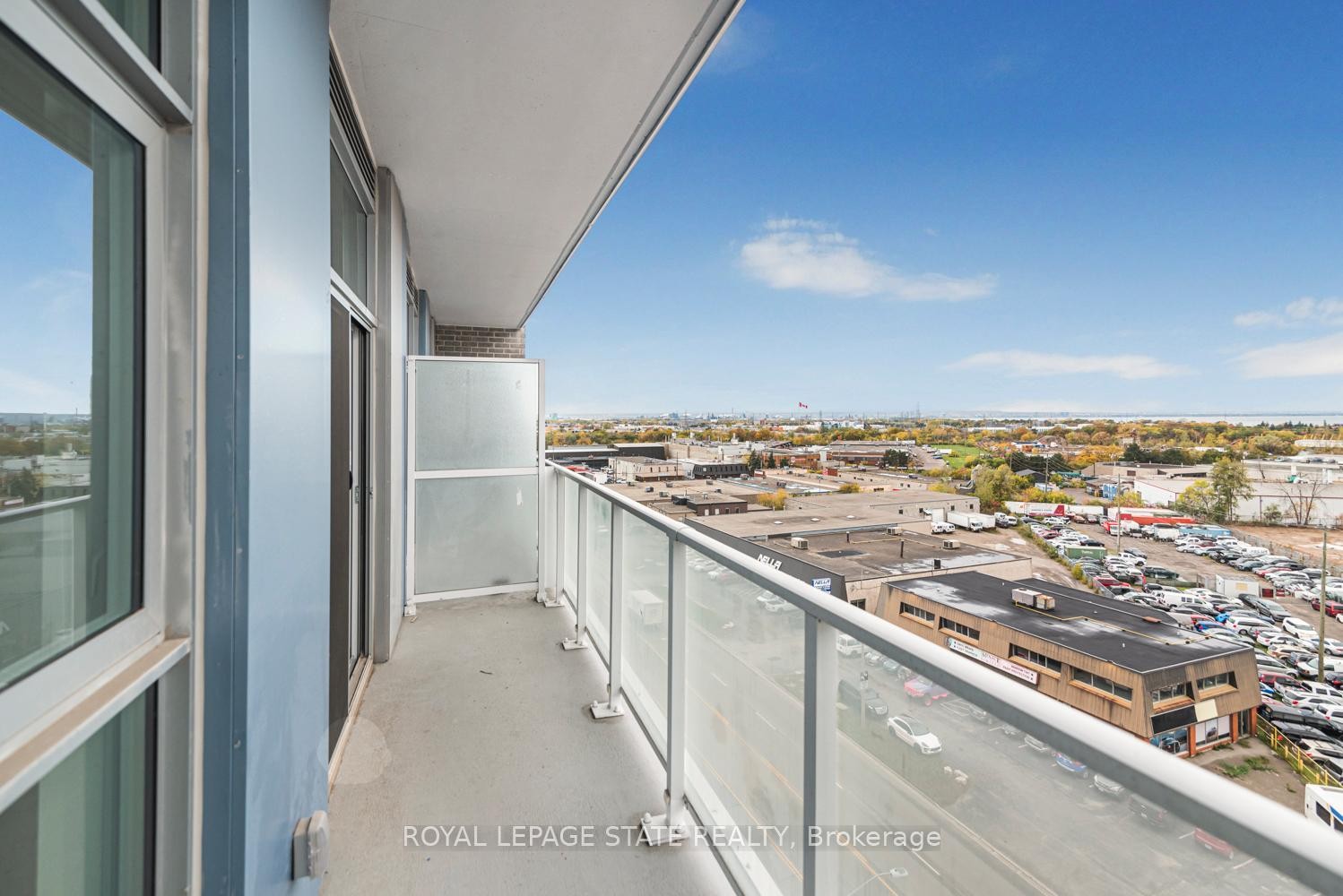 









2782


Barton

Street East, 813,
Hamilton,




ON
L8E 2J8

