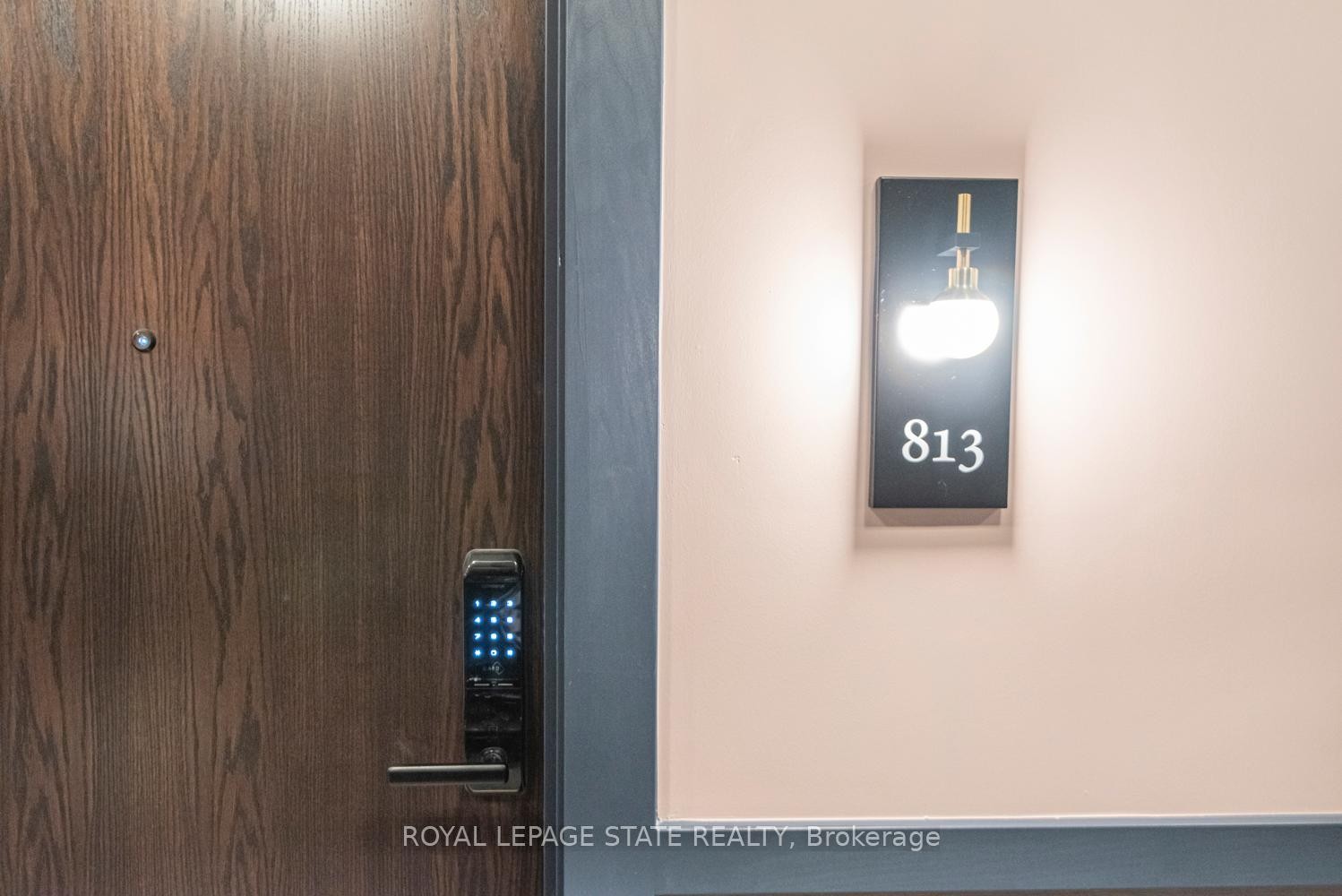 









2782


Barton

Street East, 813,
Hamilton,




ON
L8E 2J8

