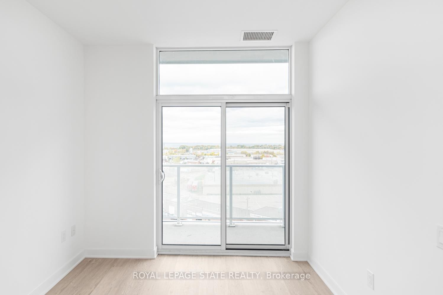 









2782


Barton

Street East, 813,
Hamilton,




ON
L8E 2J8

