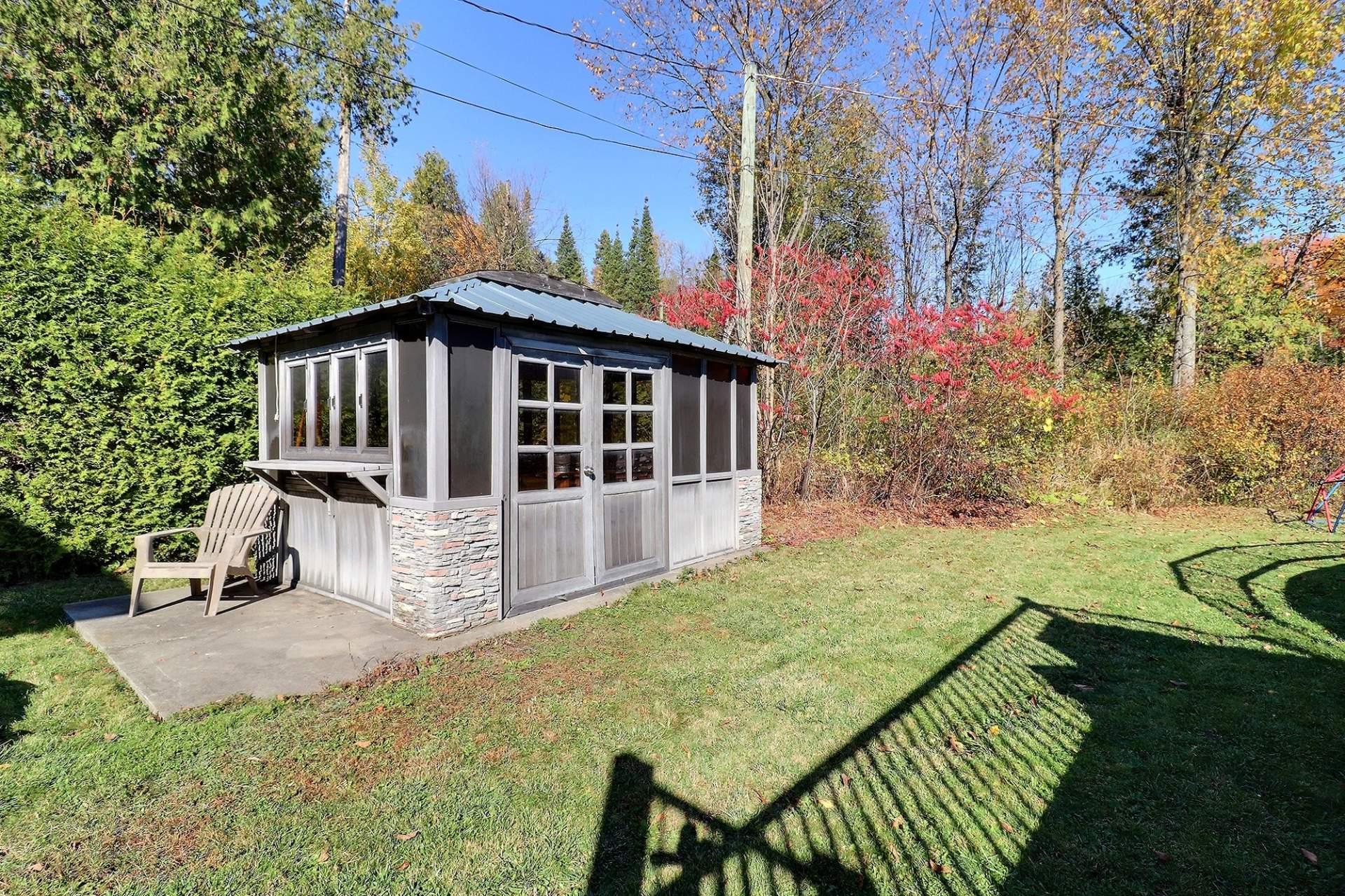 









412


Rue Chagnon

,
Gatineau (Aylmer),




QC
J9J0H2


