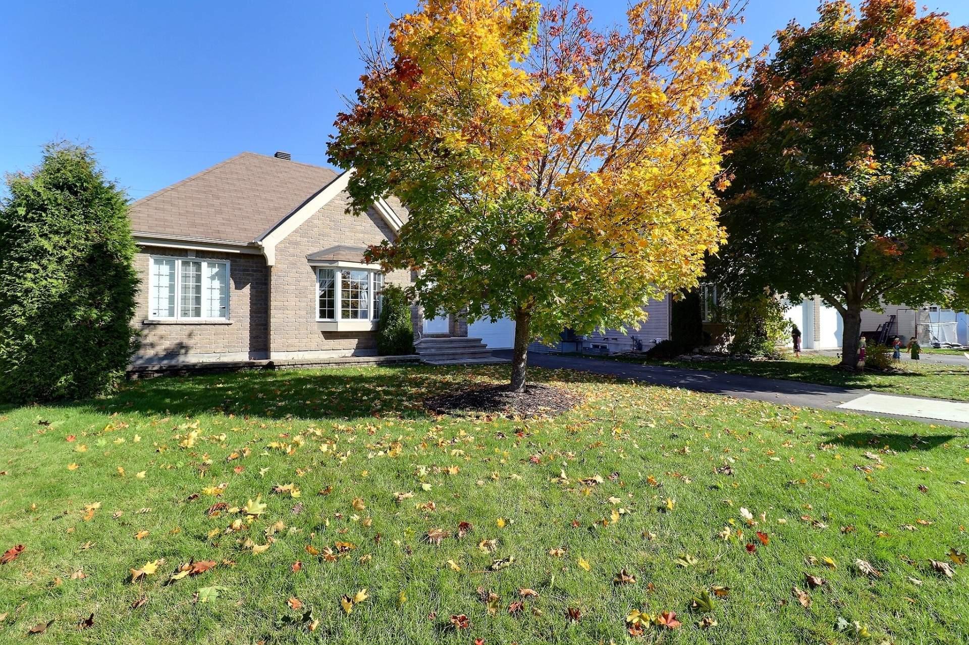 









412


Rue Chagnon

,
Gatineau (Aylmer),




QC
J9J0H2

