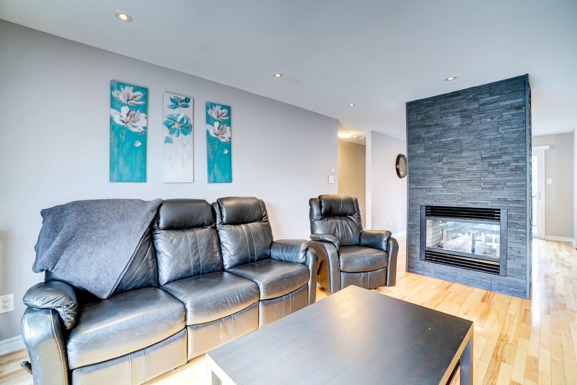 









412


Rue Chagnon

,
Gatineau (Aylmer),




QC
J9J0H2


