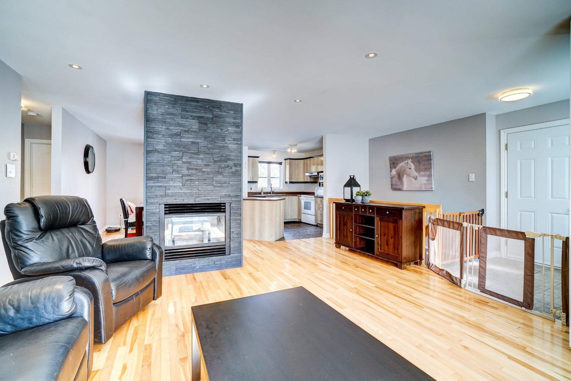









412


Rue Chagnon

,
Gatineau (Aylmer),




QC
J9J0H2

