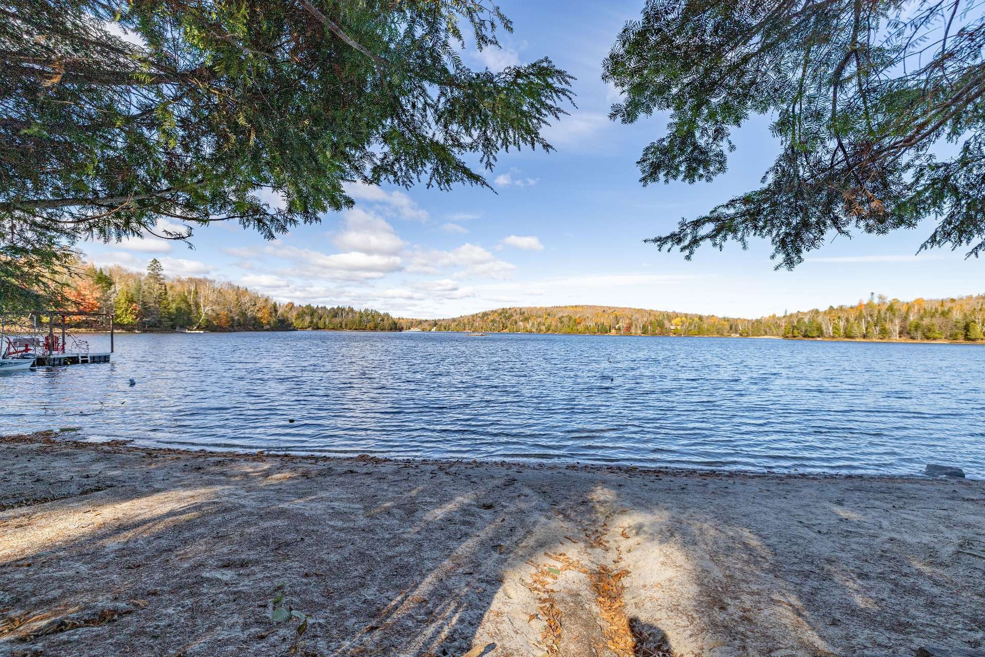 









105


Ch. des Geais-Bleus

,
Nominingue,




QC
J0W1R0

