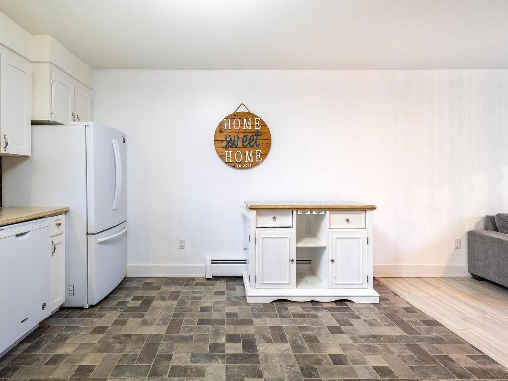 












42 King Grove Road

,
Millville,




NS
B1Y 2B9

