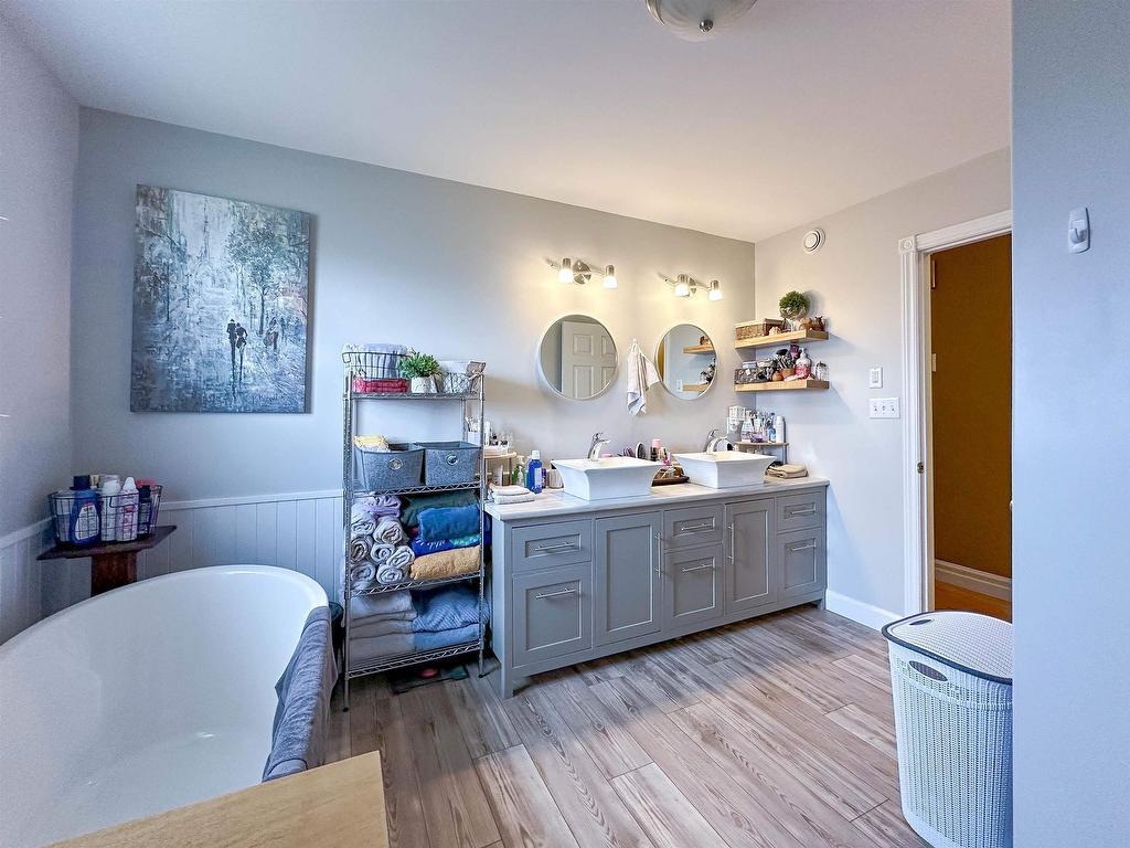 












287 Richard Douglas Drive

,
Mermaid,




PE
C1B 3E5

