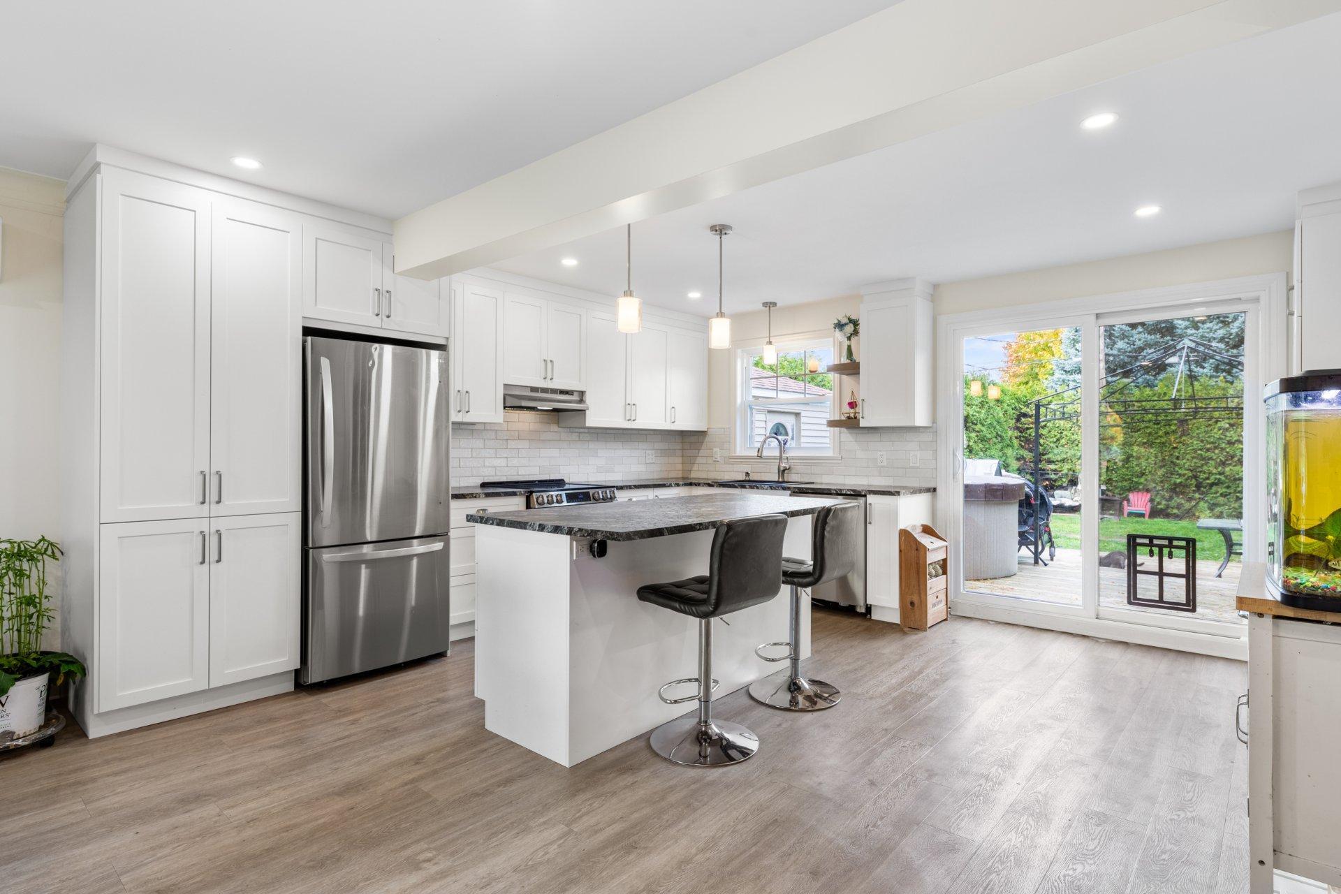 









81


Rue Bernard

,
Saint-Jean-sur-Richelieu,




QC
J3B7X1

