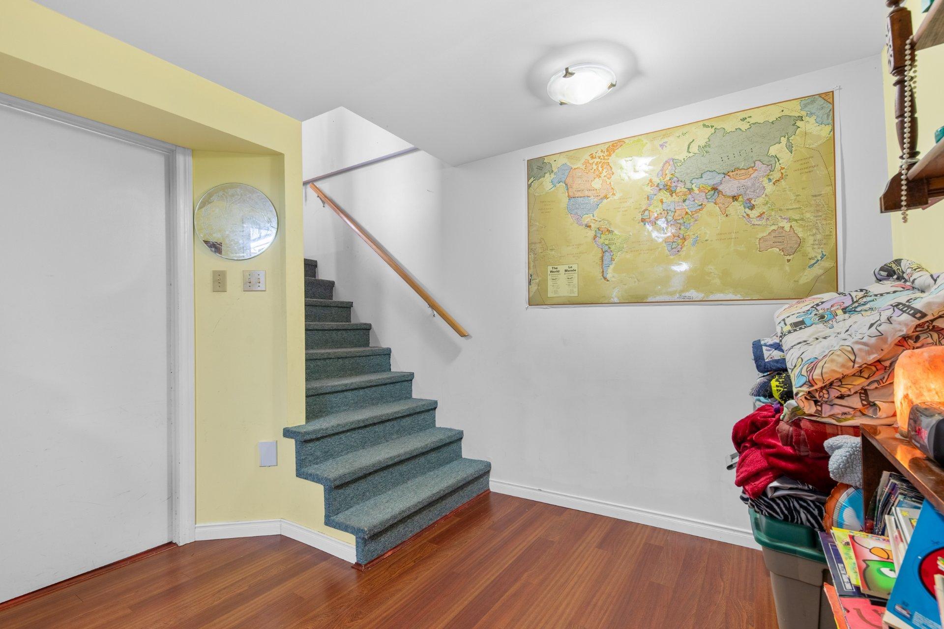 









81


Rue Bernard

,
Saint-Jean-sur-Richelieu,




QC
J3B7X1


