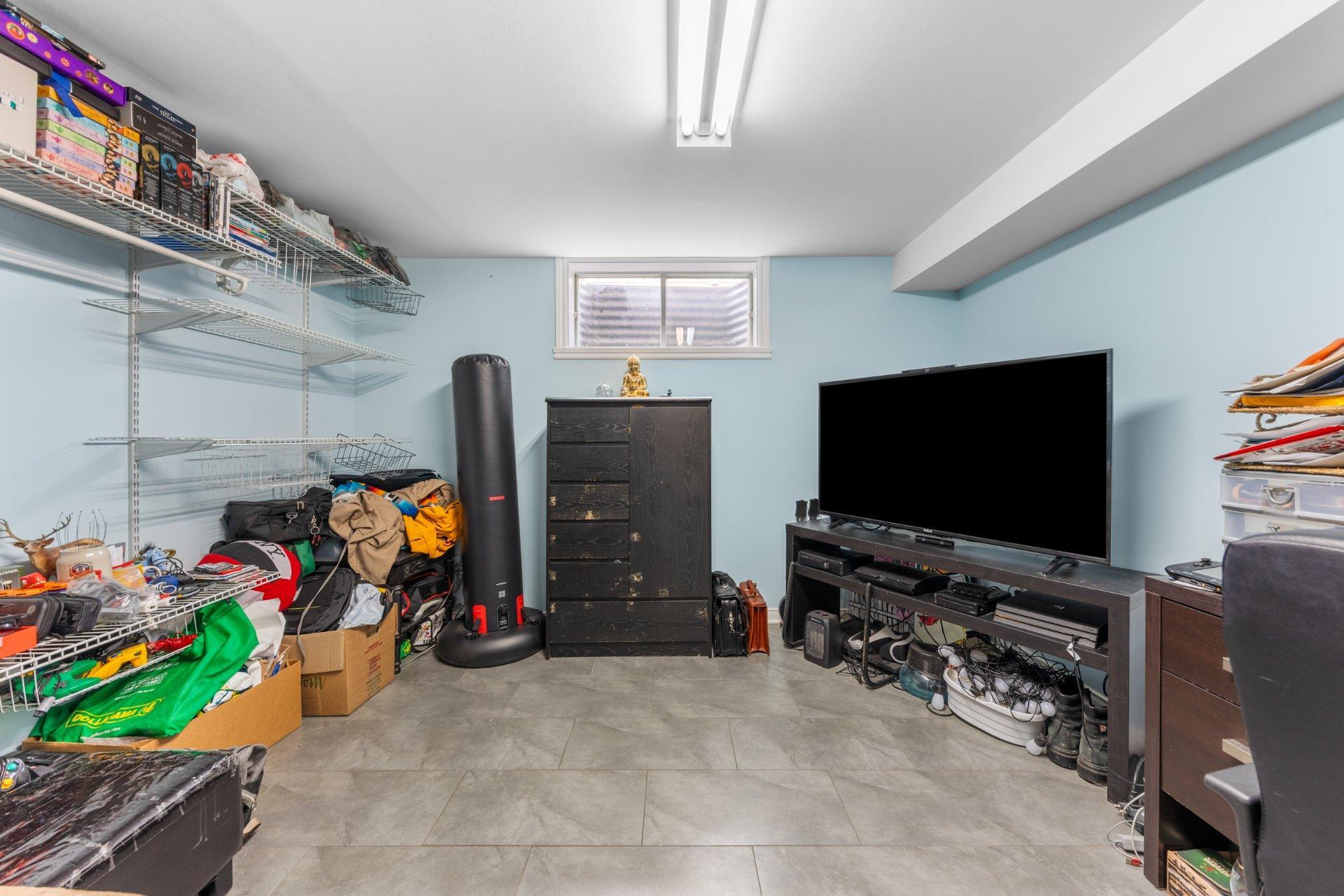 









81


Rue Bernard

,
Saint-Jean-sur-Richelieu,




QC
J3B7X1

