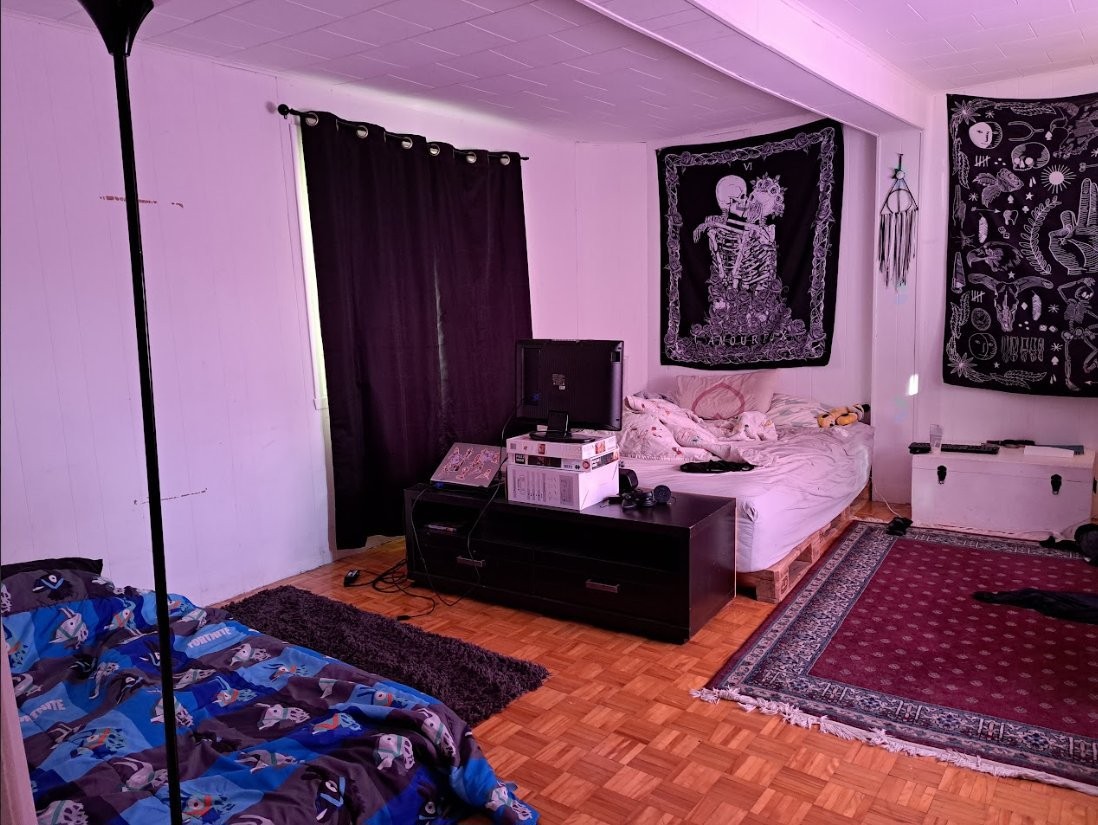 









1393

 - 1395


Rue St-Denis

,
Trois-Rivières,




QC
G9A3Z8

