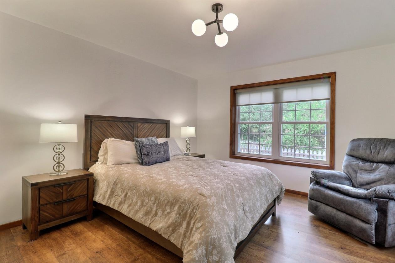 









23


Ch. Lockhart

,
Val-des-Monts,




QC
J8N2R9

