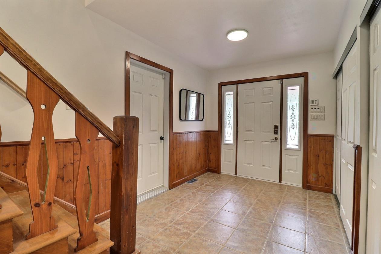 









23


Ch. Lockhart

,
Val-des-Monts,




QC
J8N2R9

