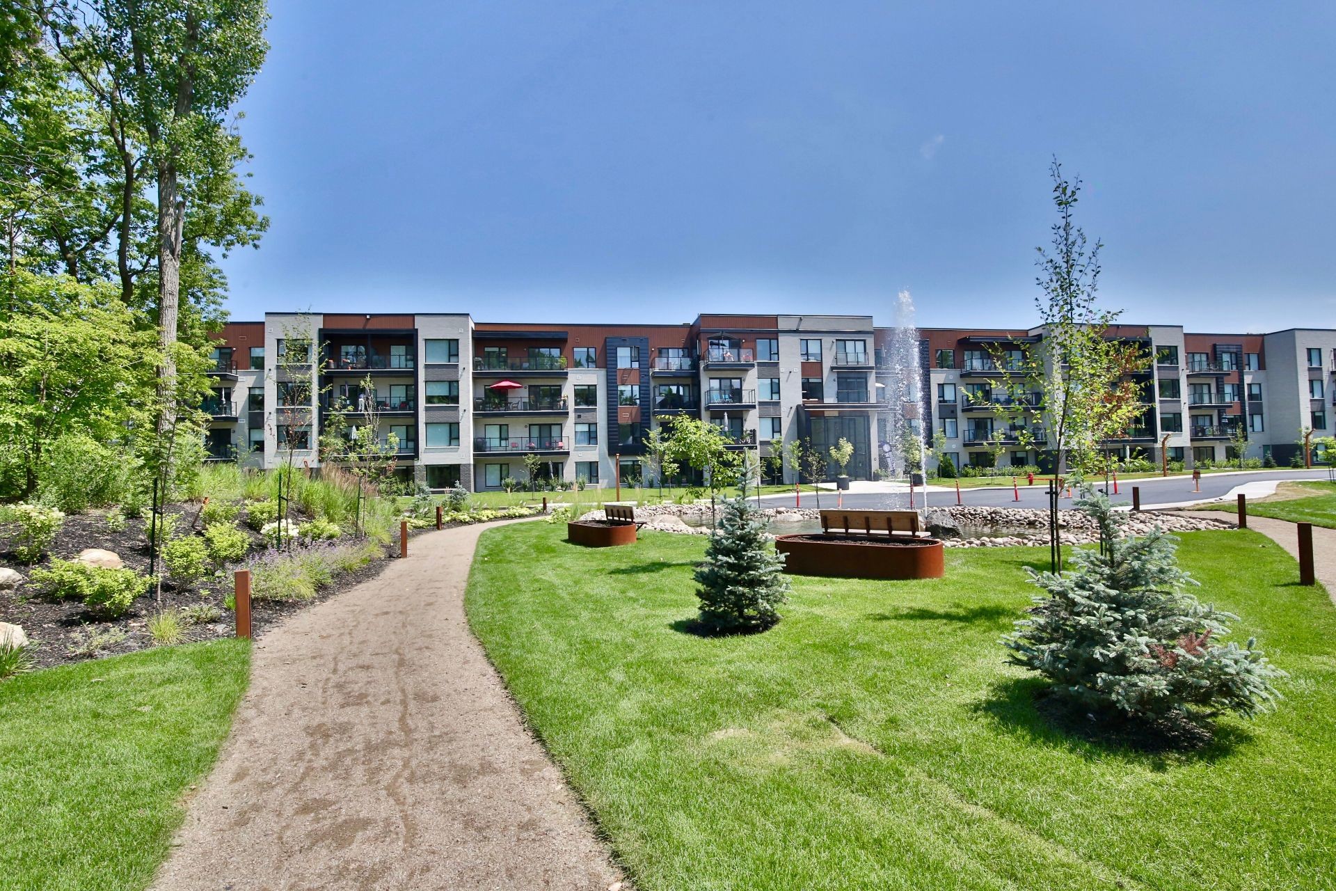 









2000


Rue Benoit

, 122,
Saint-Bruno-de-Montarville,




QC
J3V6N5

