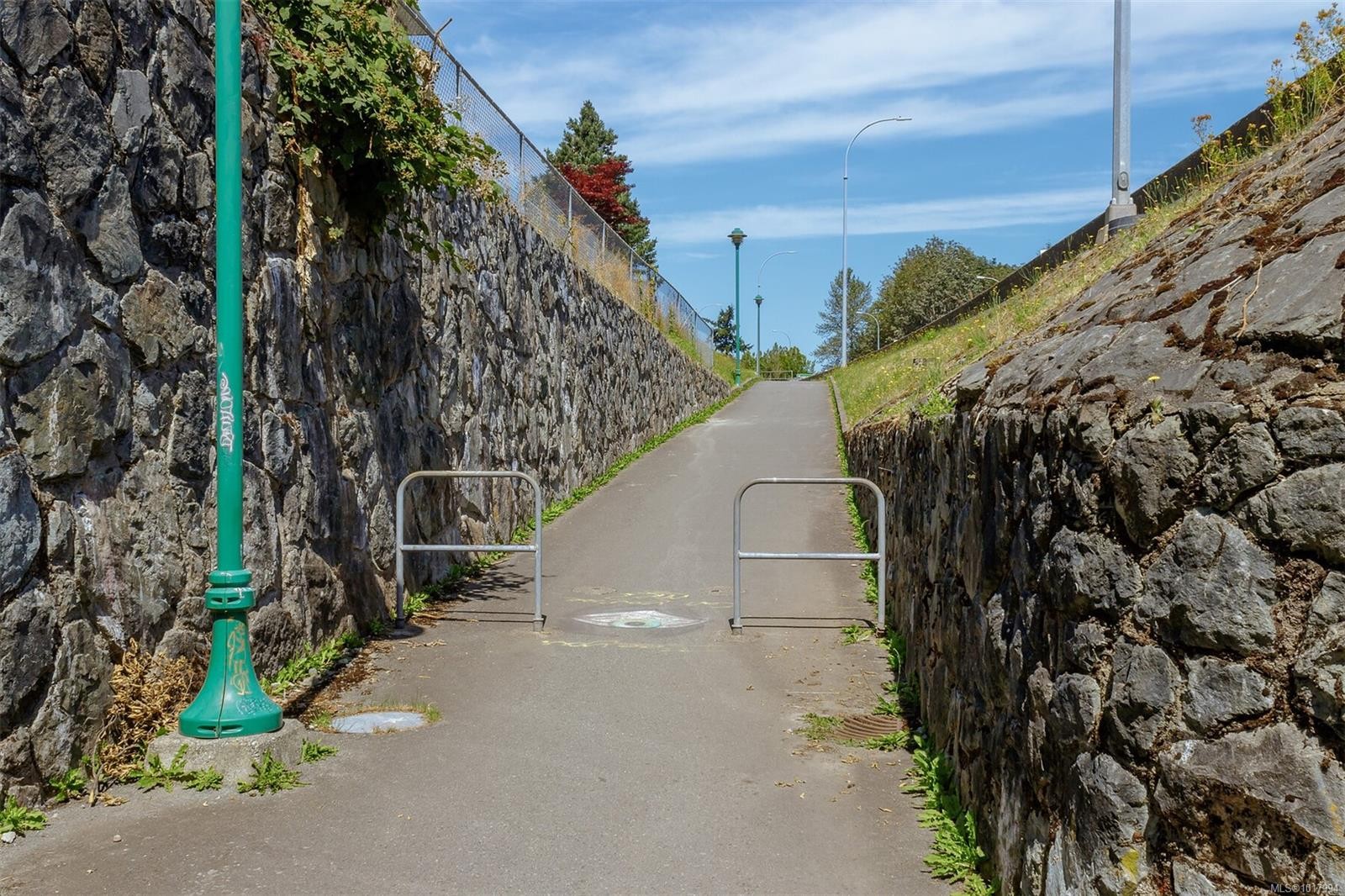 









100


Gifford

Rd, 44,
Ladysmith,




BC
V9G 1A1

