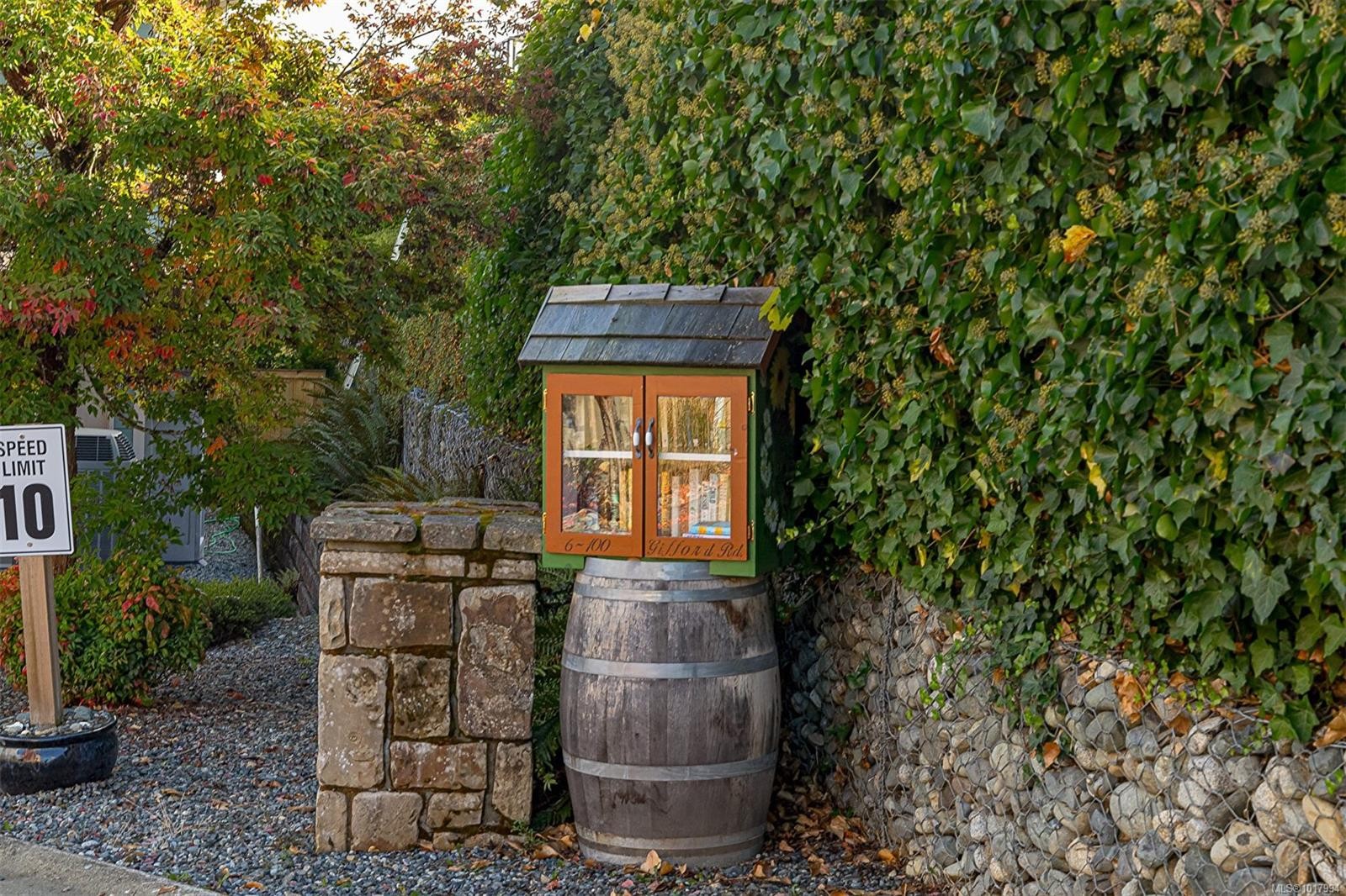 









100


Gifford

Rd, 44,
Ladysmith,




BC
V9G 1A1

