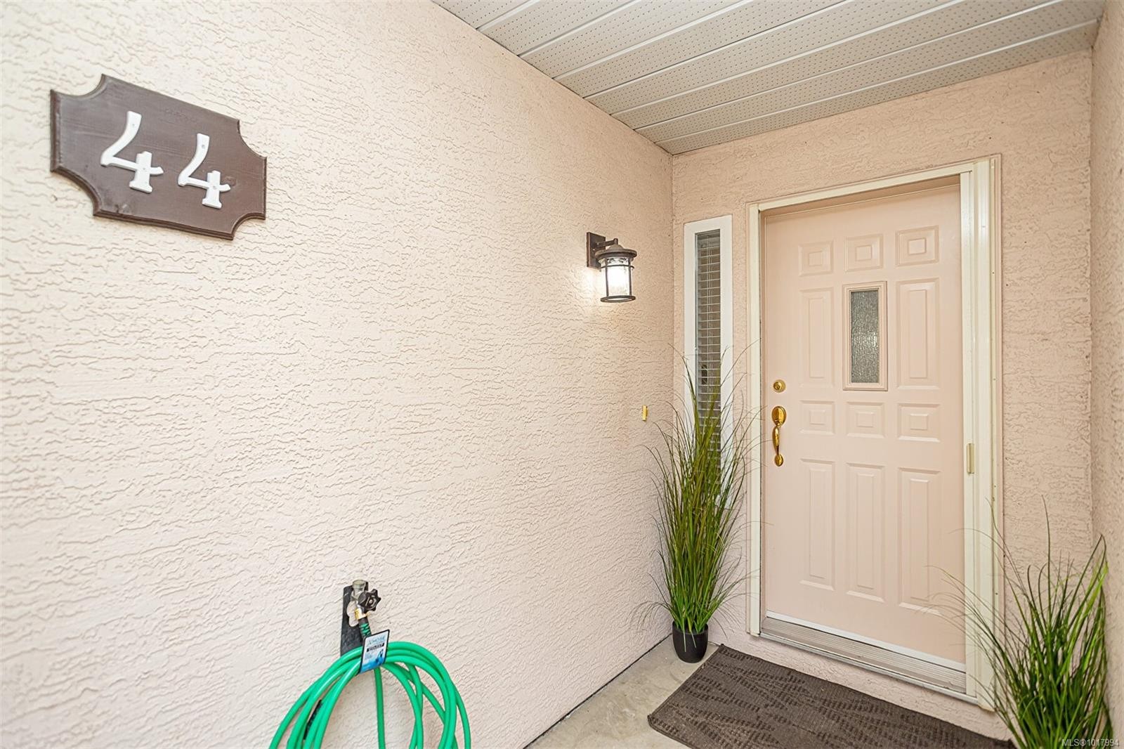 









100


Gifford

Rd, 44,
Ladysmith,




BC
V9G 1A1

