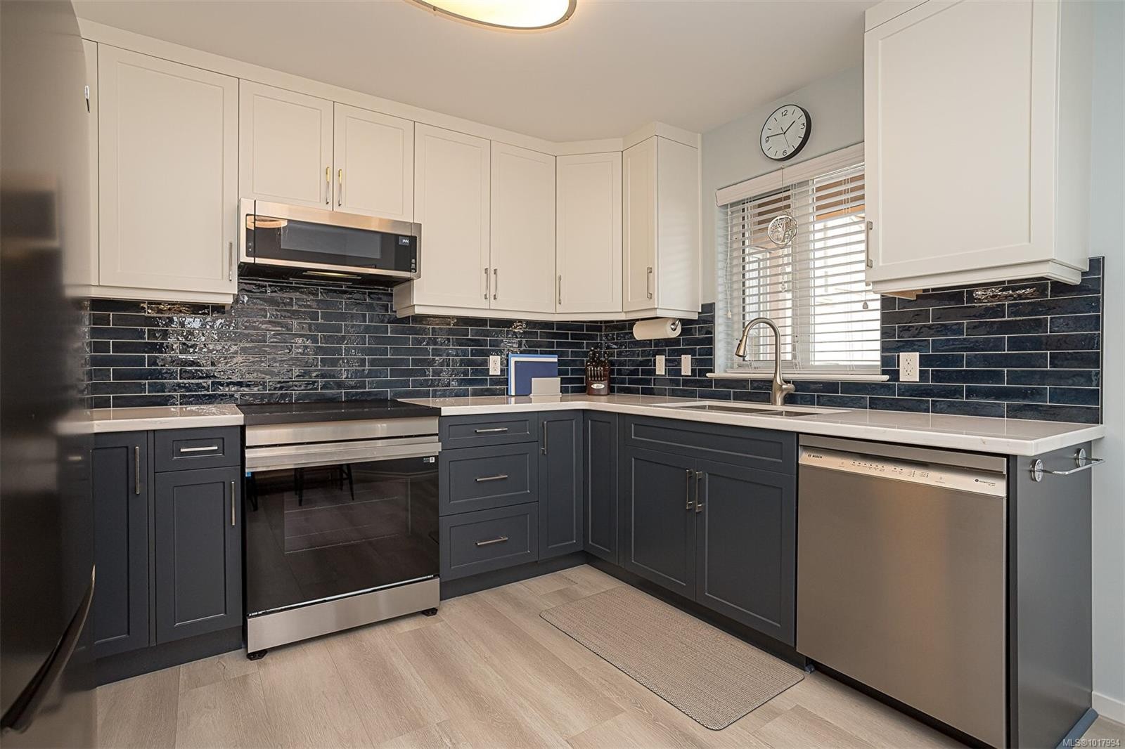 









100


Gifford

Rd, 44,
Ladysmith,




BC
V9G 1A1

