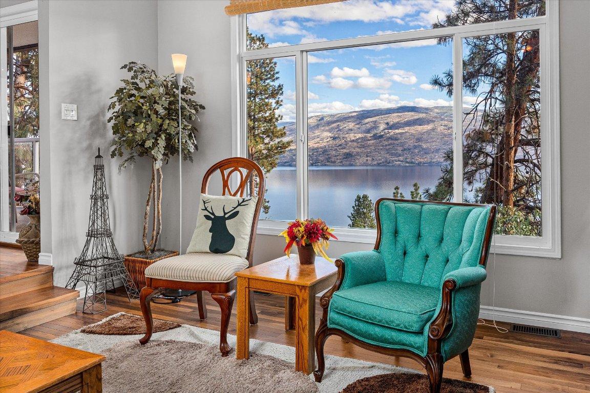 









5821


Atkinson

Crescent,
Peachland,




BC
V0H 1X4

