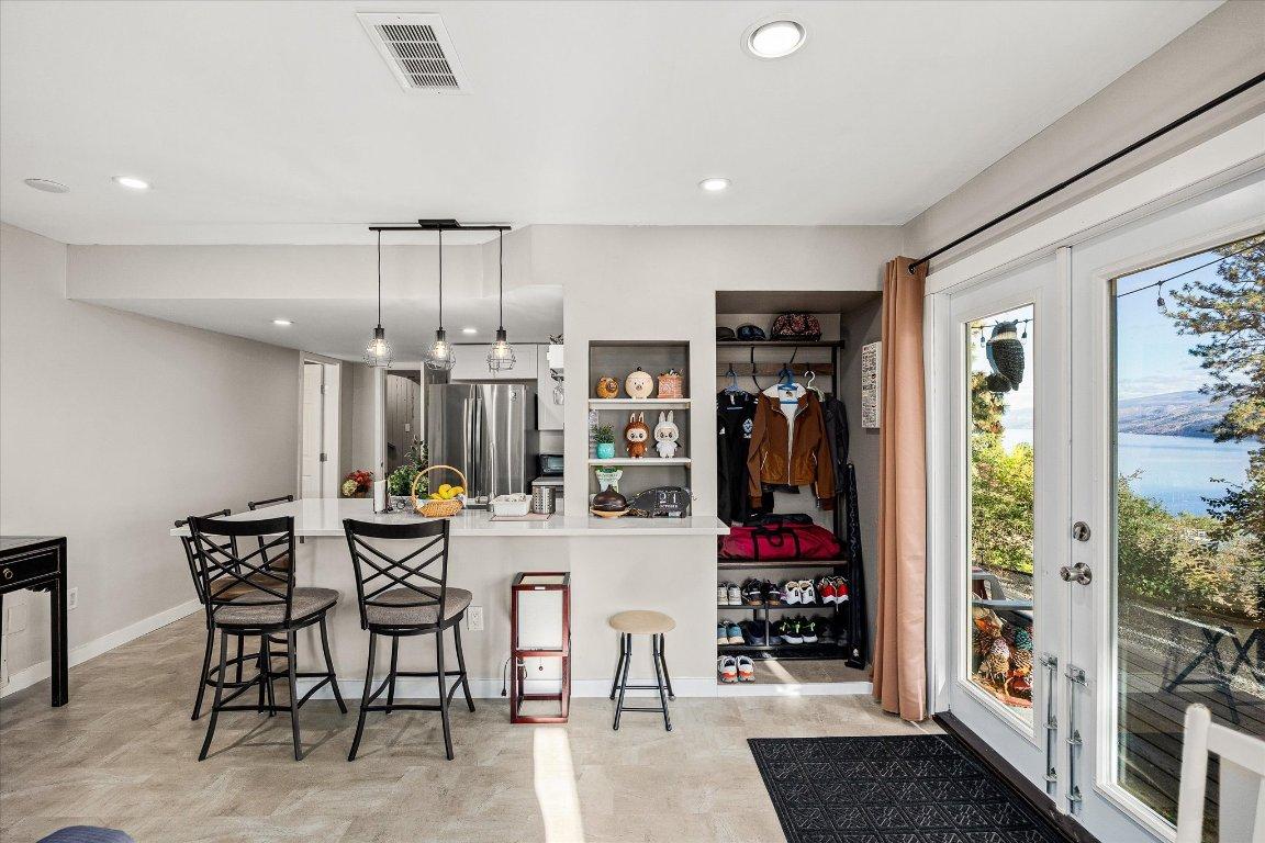 









5821


Atkinson

Crescent,
Peachland,




BC
V0H 1X4

