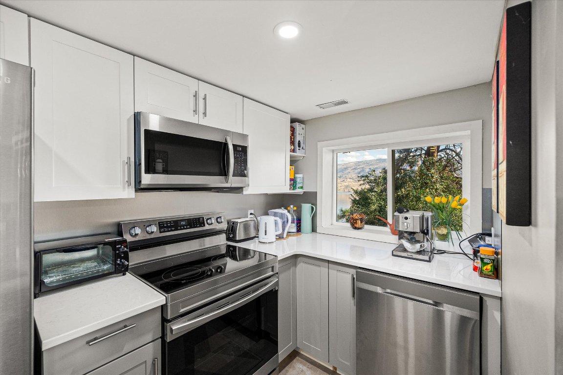 









5821


Atkinson

Crescent,
Peachland,




BC
V0H 1X4

