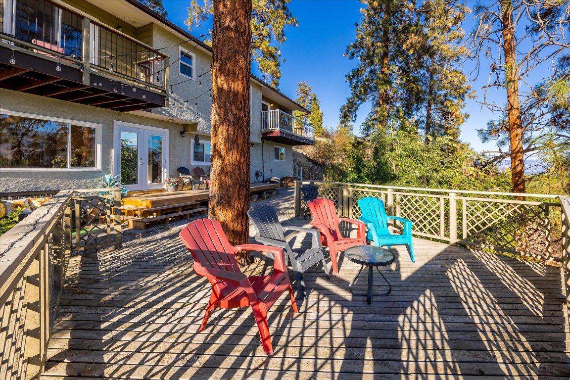 









5821


Atkinson

Crescent,
Peachland,




BC
V0H 1X4

