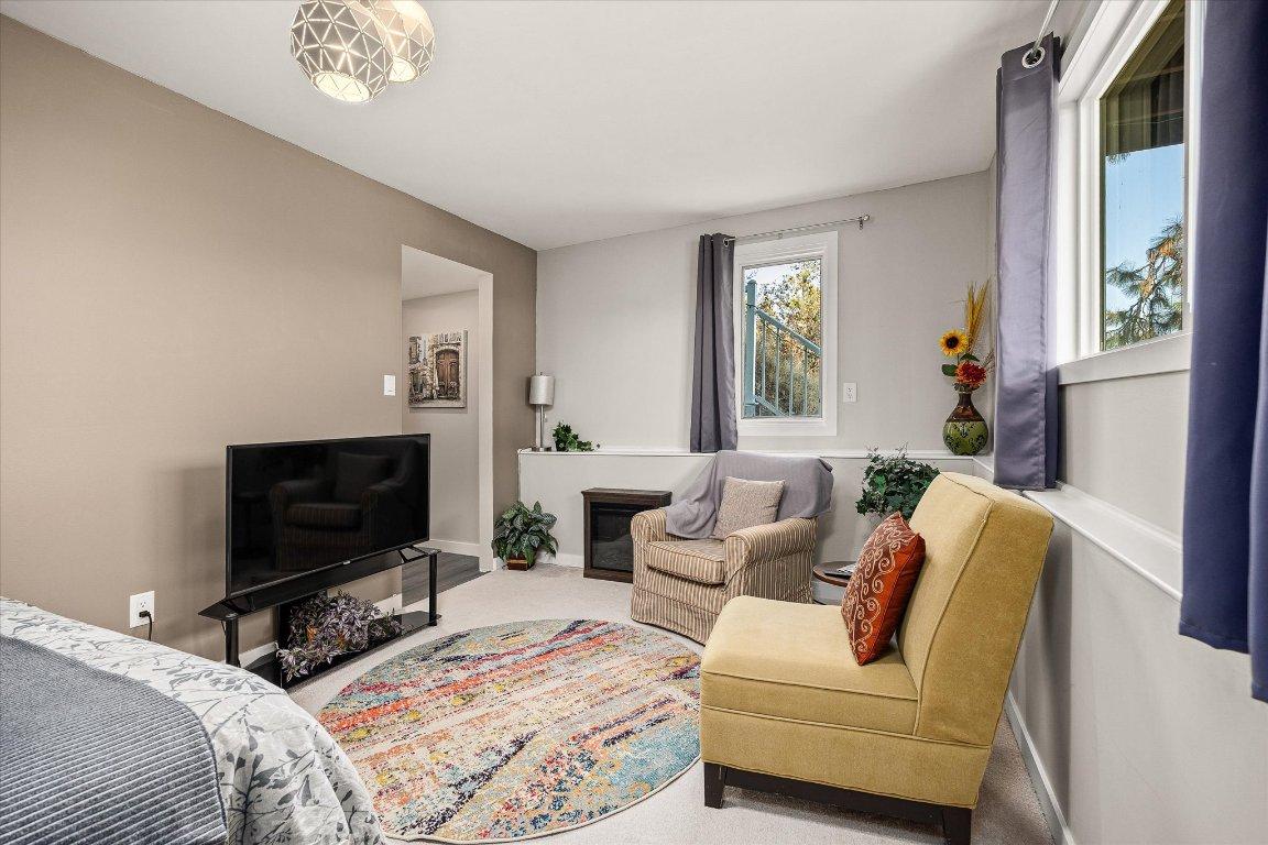 









5821


Atkinson

Crescent,
Peachland,




BC
V0H 1X4

