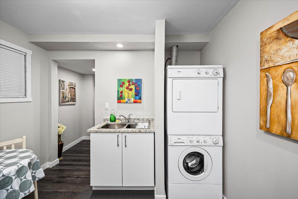 









5821


Atkinson

Crescent,
Peachland,




BC
V0H 1X4

