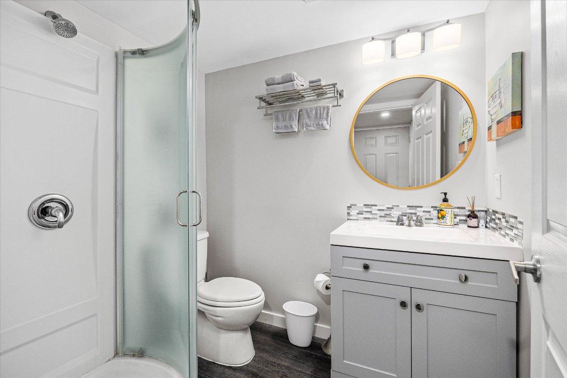 









5821


Atkinson

Crescent,
Peachland,




BC
V0H 1X4

