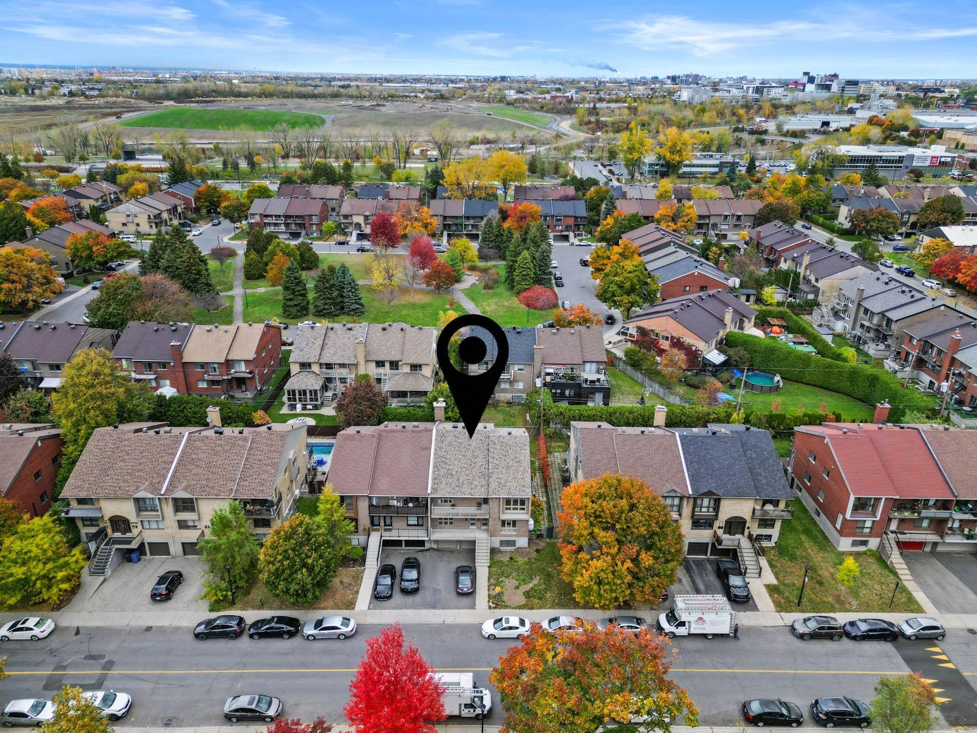 









8509


Av. André-Grasset

,
Montréal (Ahuntsic-Cartierville),




QC
H2M2M5

