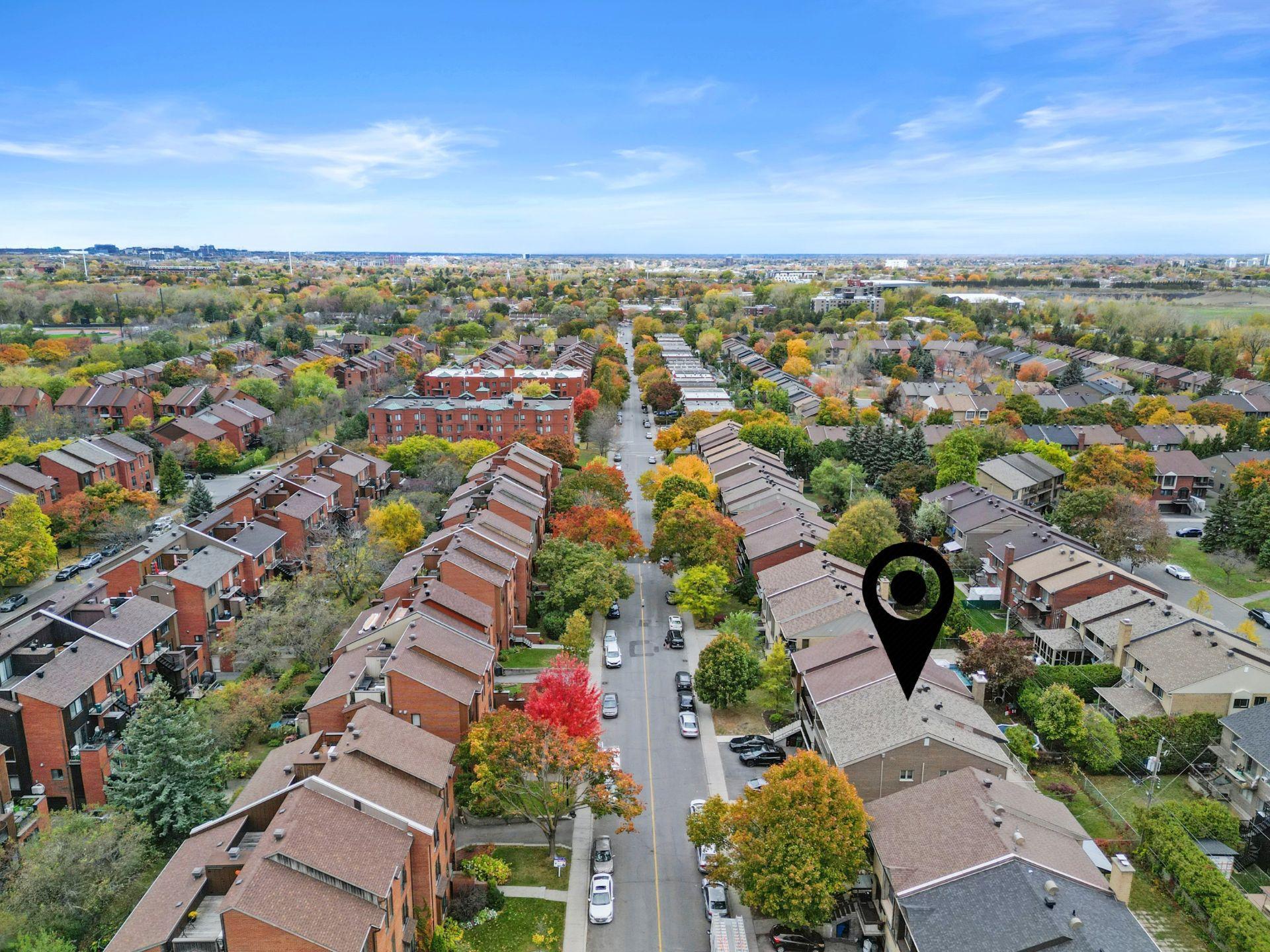 









8509


Av. André-Grasset

,
Montréal (Ahuntsic-Cartierville),




QC
H2M2M5

