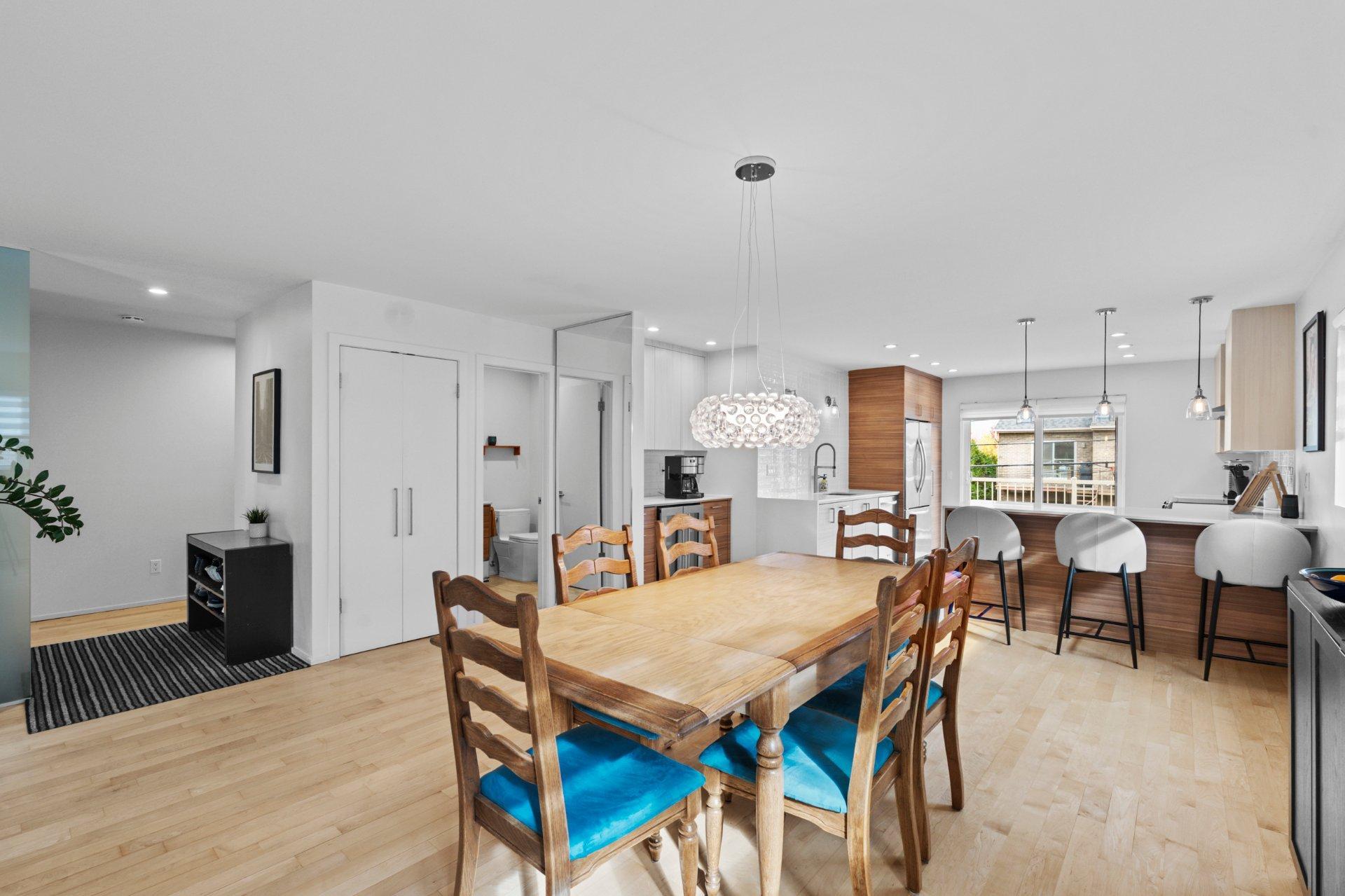 









8509


Av. André-Grasset

,
Montréal (Ahuntsic-Cartierville),




QC
H2M2M5

