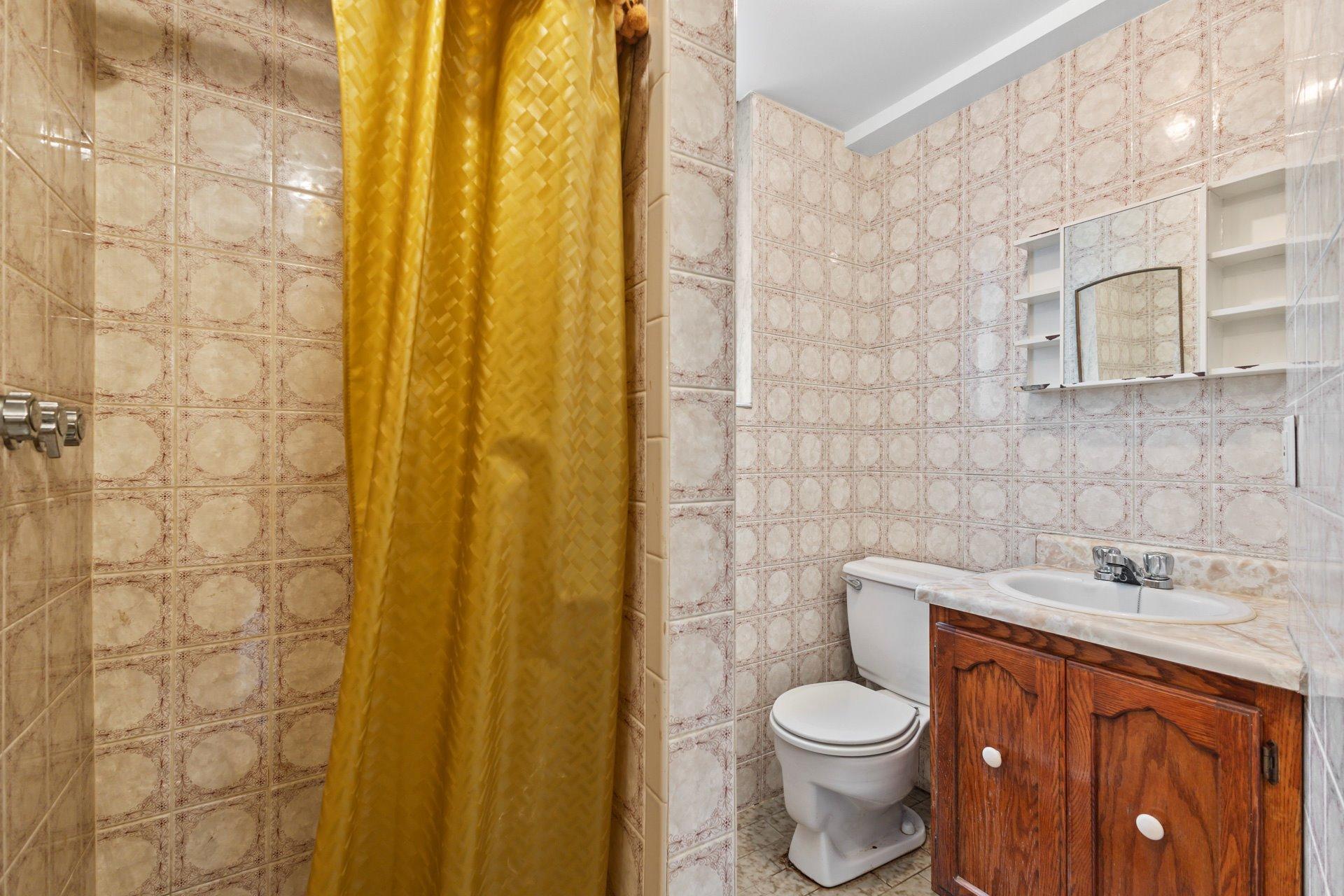 









4589

 - 4591


Av. de Hampton

,
Montréal (Côte-des-Neiges/Notre-Dame-de-Grâce),




QC
H4A2L5

