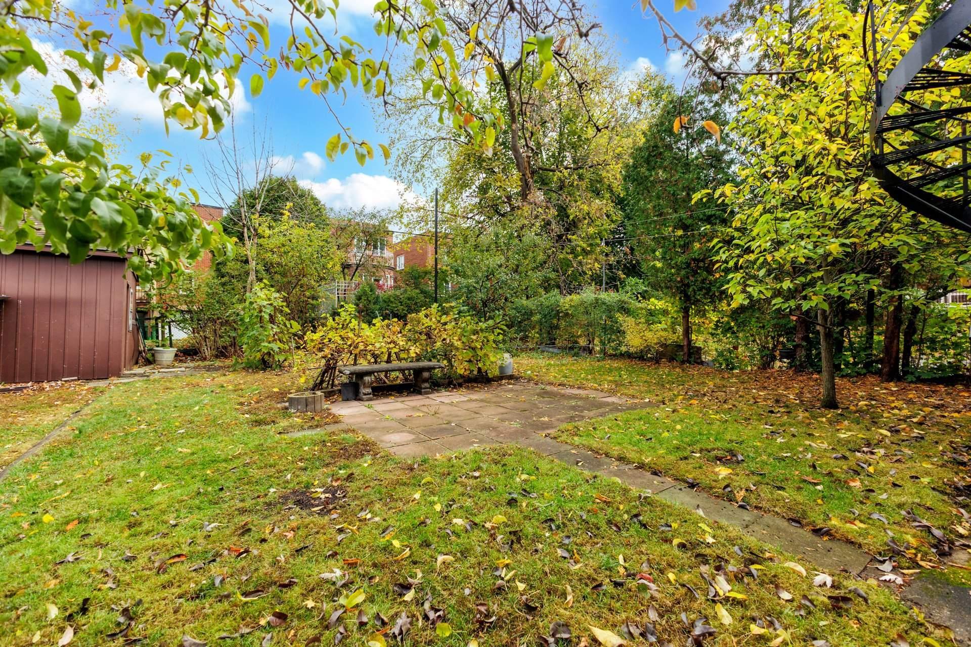 









4589

 - 4591


Av. de Hampton

,
Montréal (Côte-des-Neiges/Notre-Dame-de-Grâce),




QC
H4A2L5

